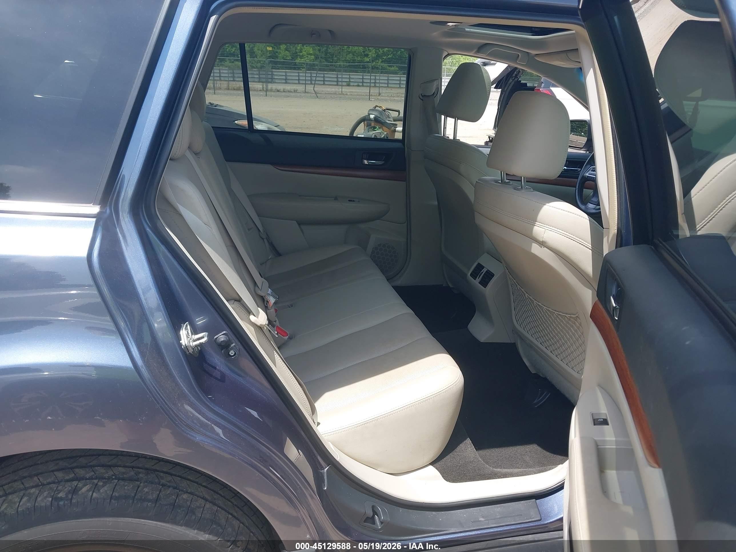 2013 Subaru Outback 2.5i Limited Blue vin: 4S4BRCKC4D3281288