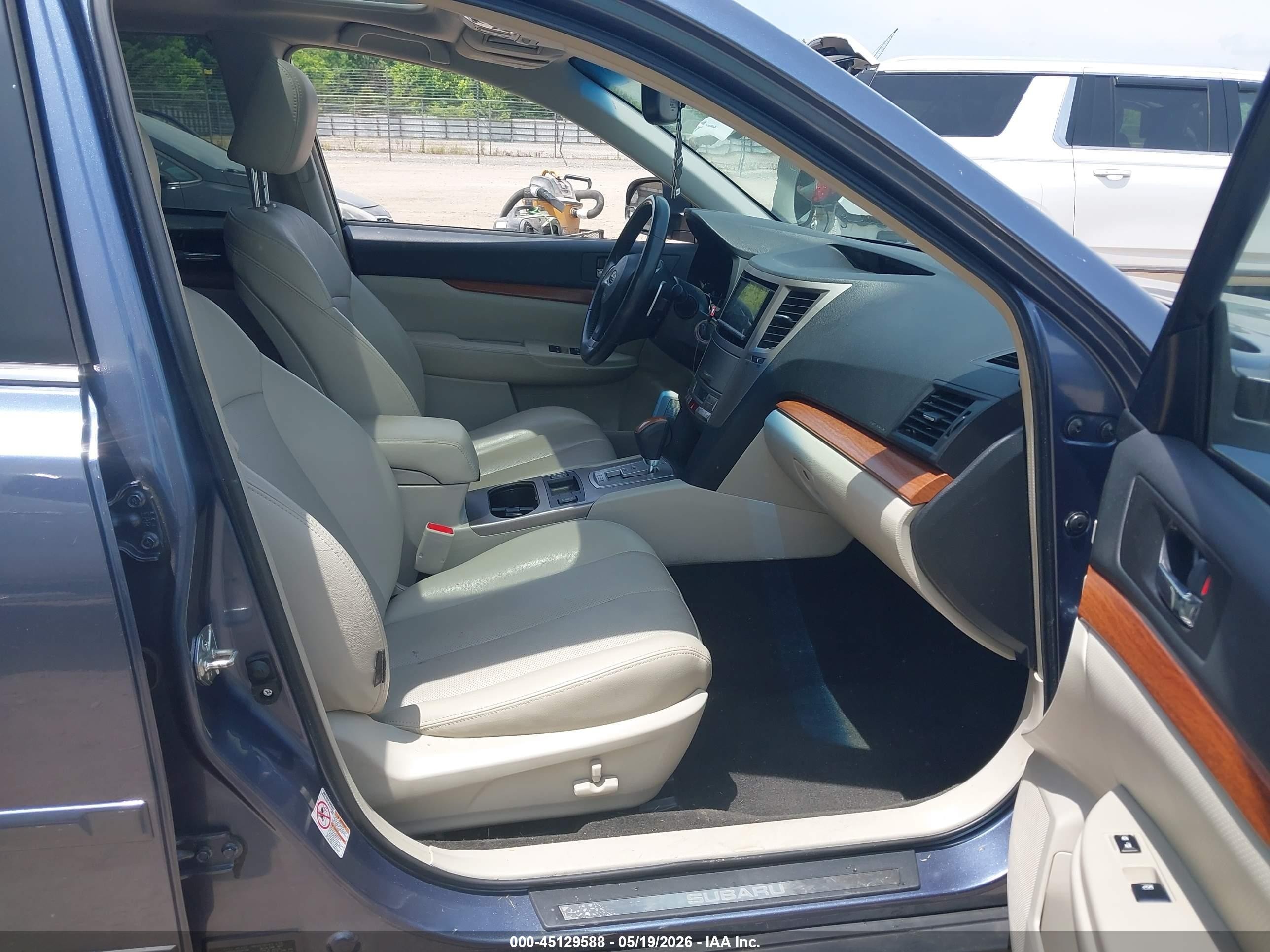 2013 Subaru Outback 2.5i Limited Blue vin: 4S4BRCKC4D3281288