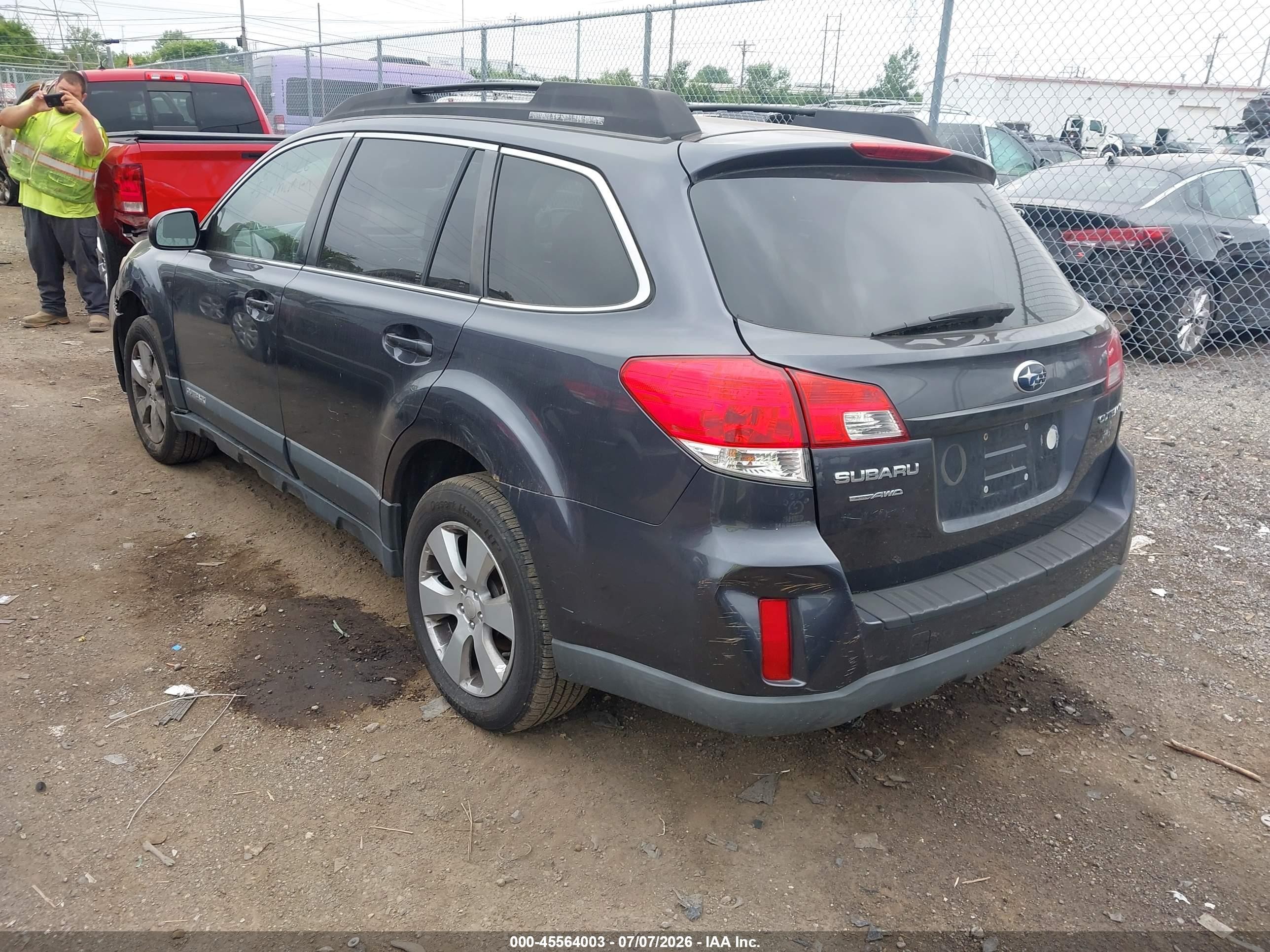 2010 Subaru Outback 2.5i Limited Blue vin: 4S4BRCKC5A3325343