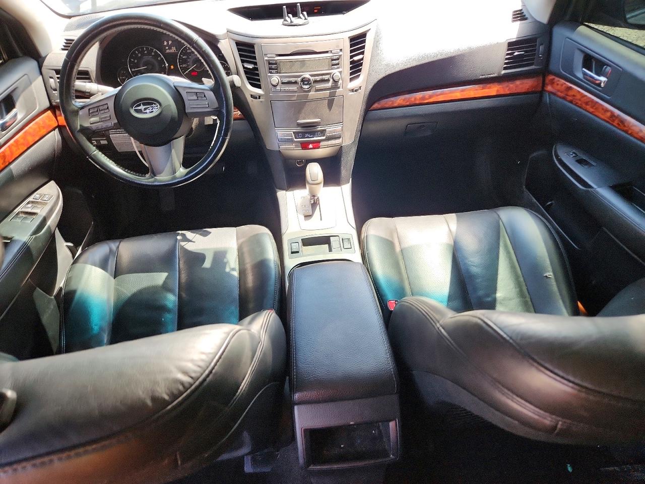 2010 Subaru Outback 2.5i Limited Silver vin: 4S4BRCKC5A3340425