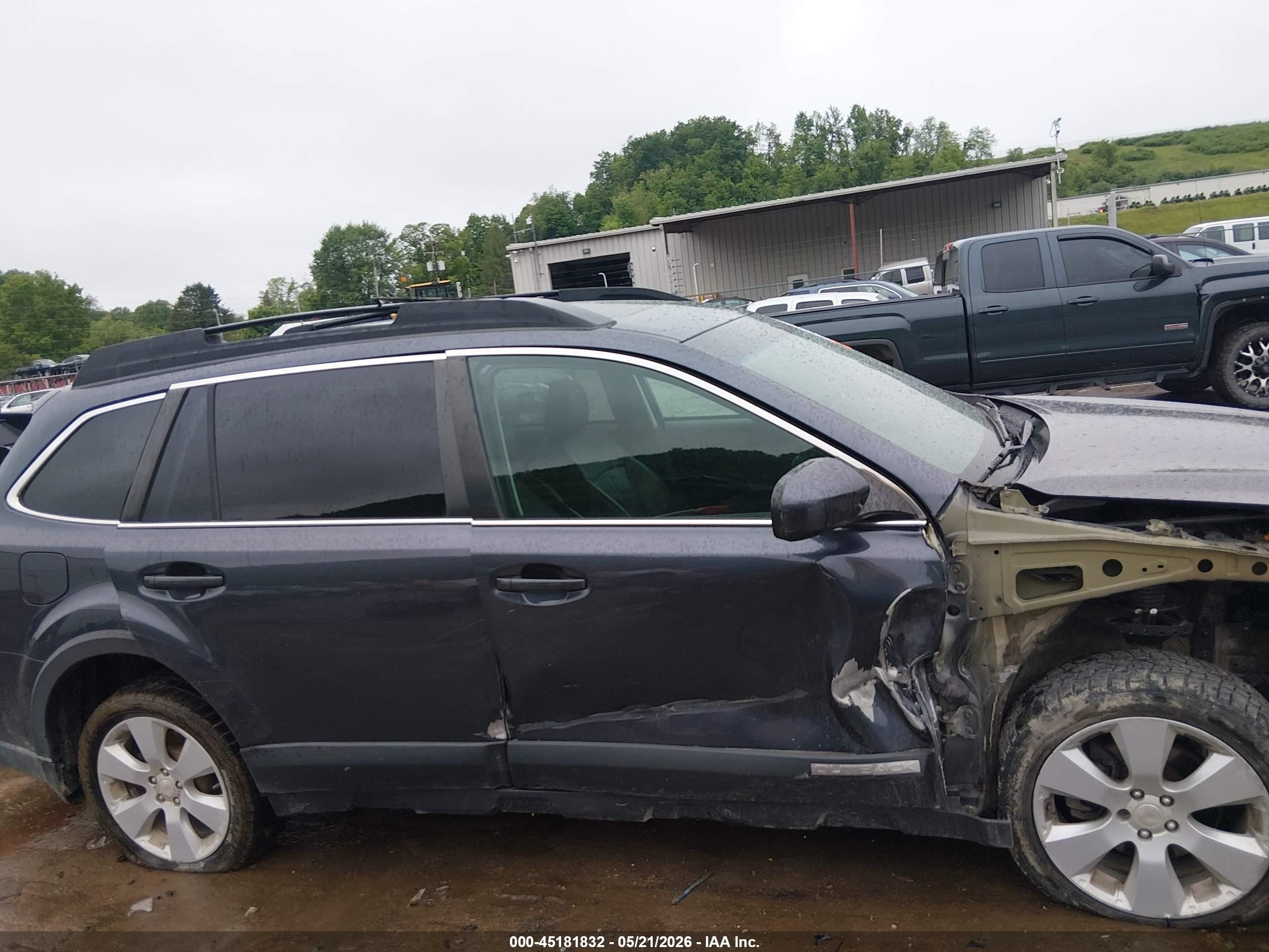 2010 Subaru Outback 2.5i Limited Серый vin: 4S4BRCKC5A3342689