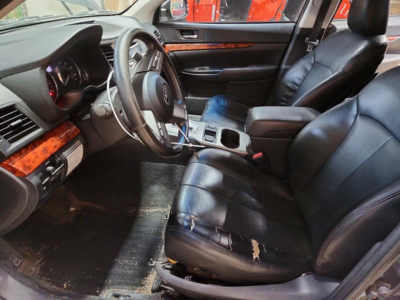 2011 Subaru Outback 2.5i Limited Black vin: 4S4BRCKC5B3324713