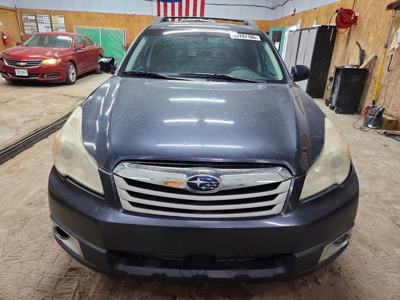 2011 Subaru Outback 2.5i Limited Black vin: 4S4BRCKC5B3324713