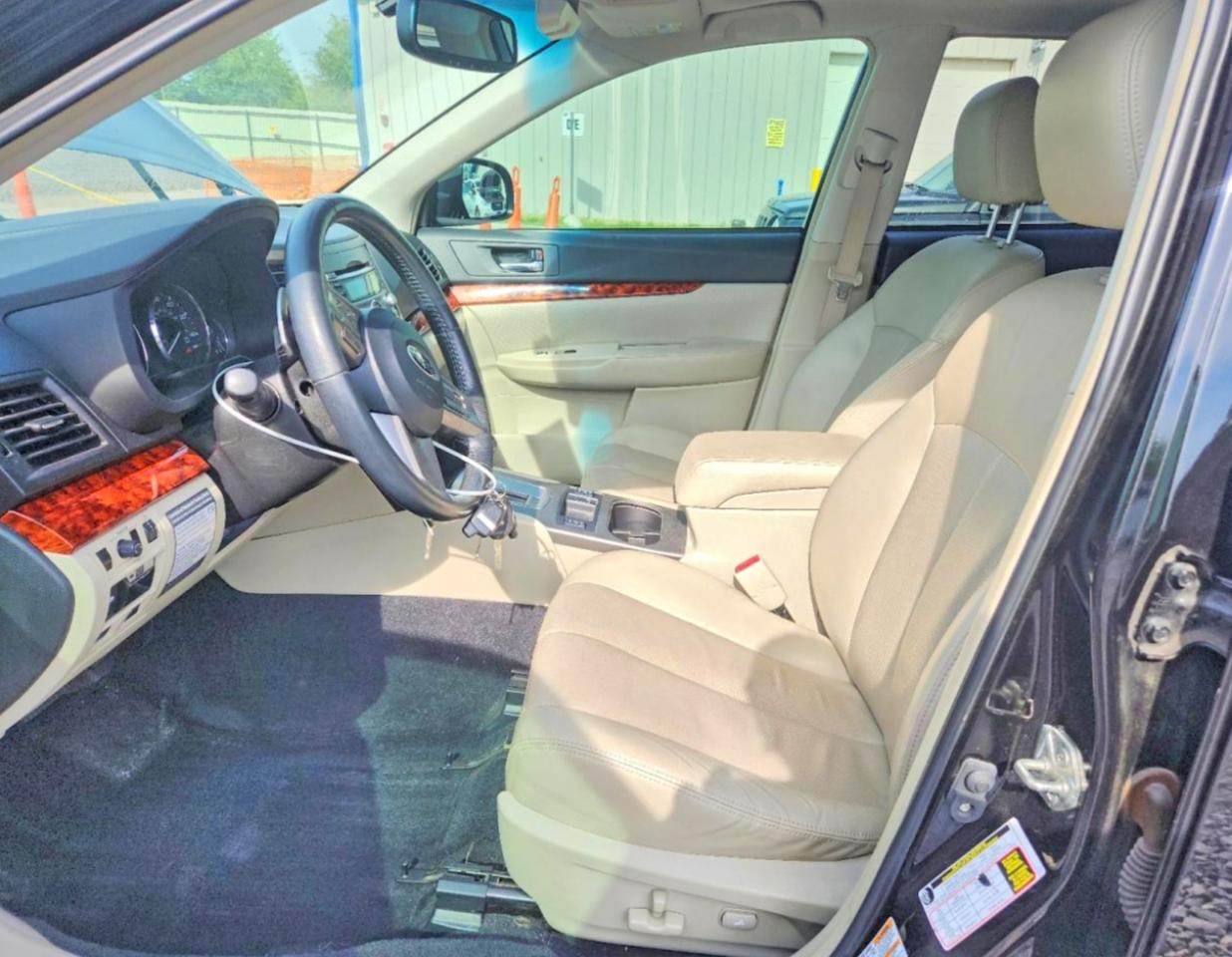 2011 Subaru Outback 2.5i Limited Черный vin: 4S4BRCKC5B3360448