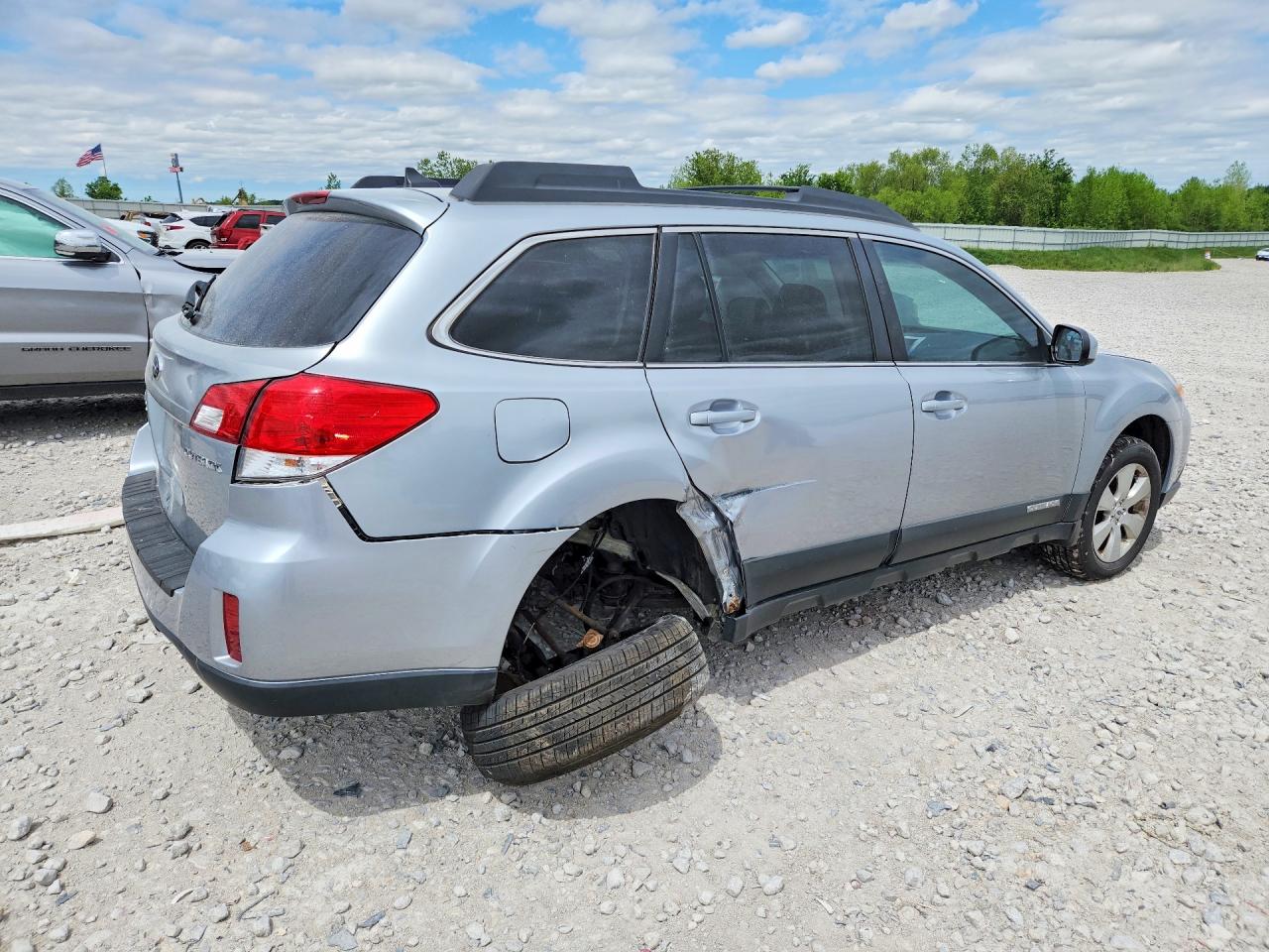 2012 Subaru Outback 2.5i Limited Silver vin: 4S4BRCKC5C3293948