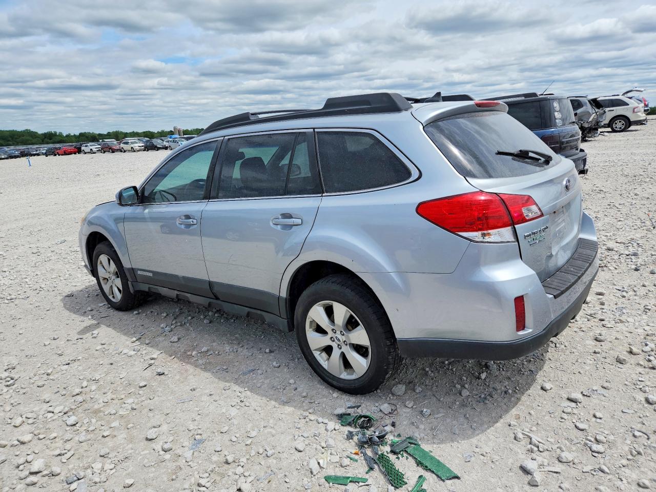 2012 Subaru Outback 2.5i Limited Silver vin: 4S4BRCKC5C3293948