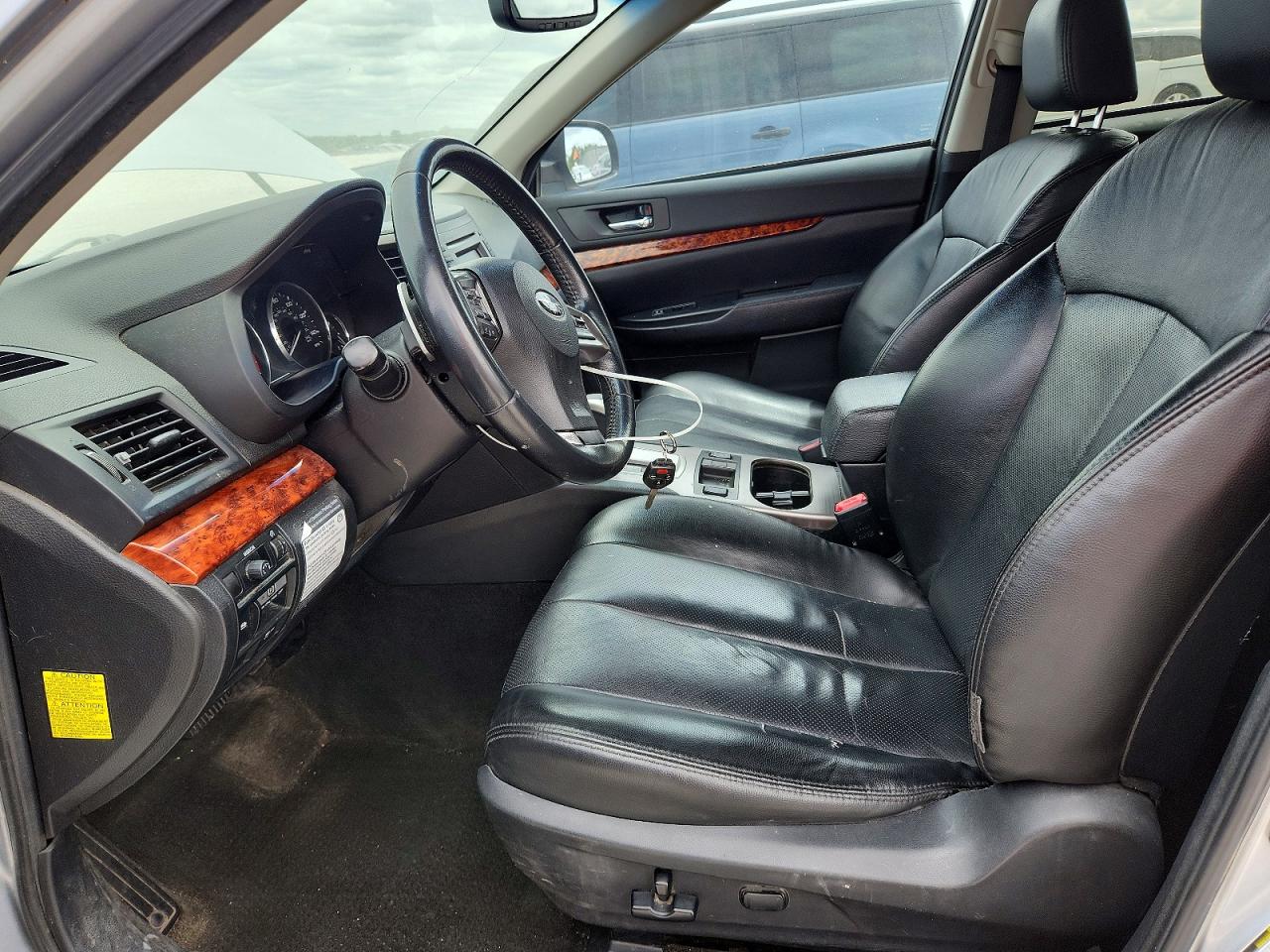 2012 Subaru Outback 2.5i Limited Silver vin: 4S4BRCKC5C3293948