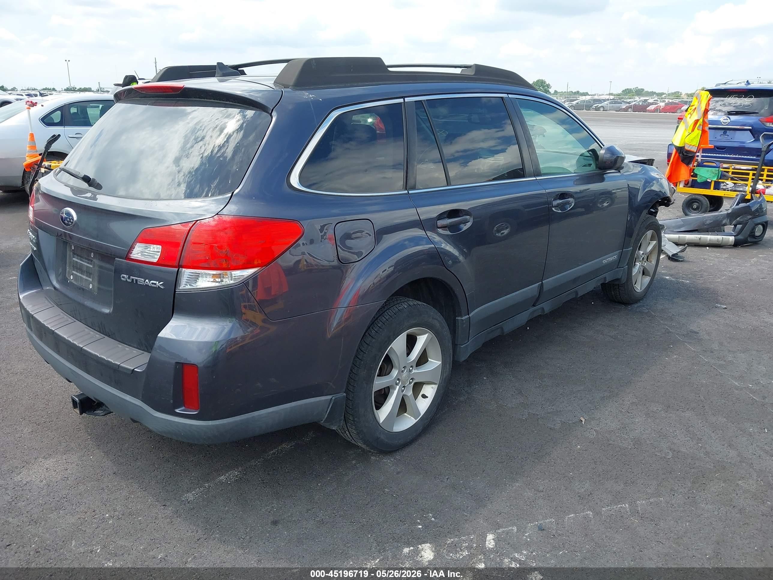 2013 Subaru Outback 2.5i Limited Navy vin: 4S4BRCKC5D3301581