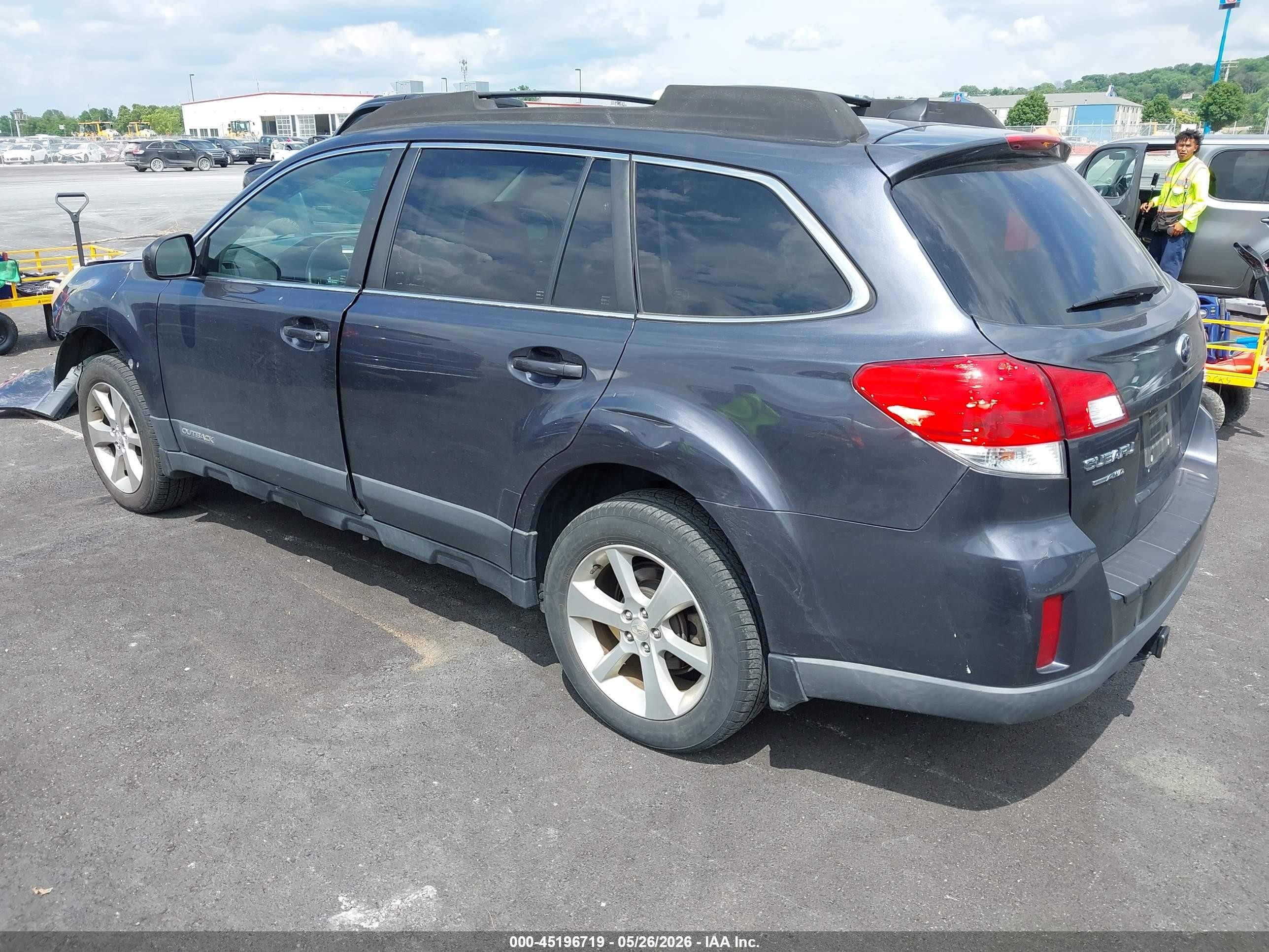 2013 Subaru Outback 2.5i Limited Navy vin: 4S4BRCKC5D3301581