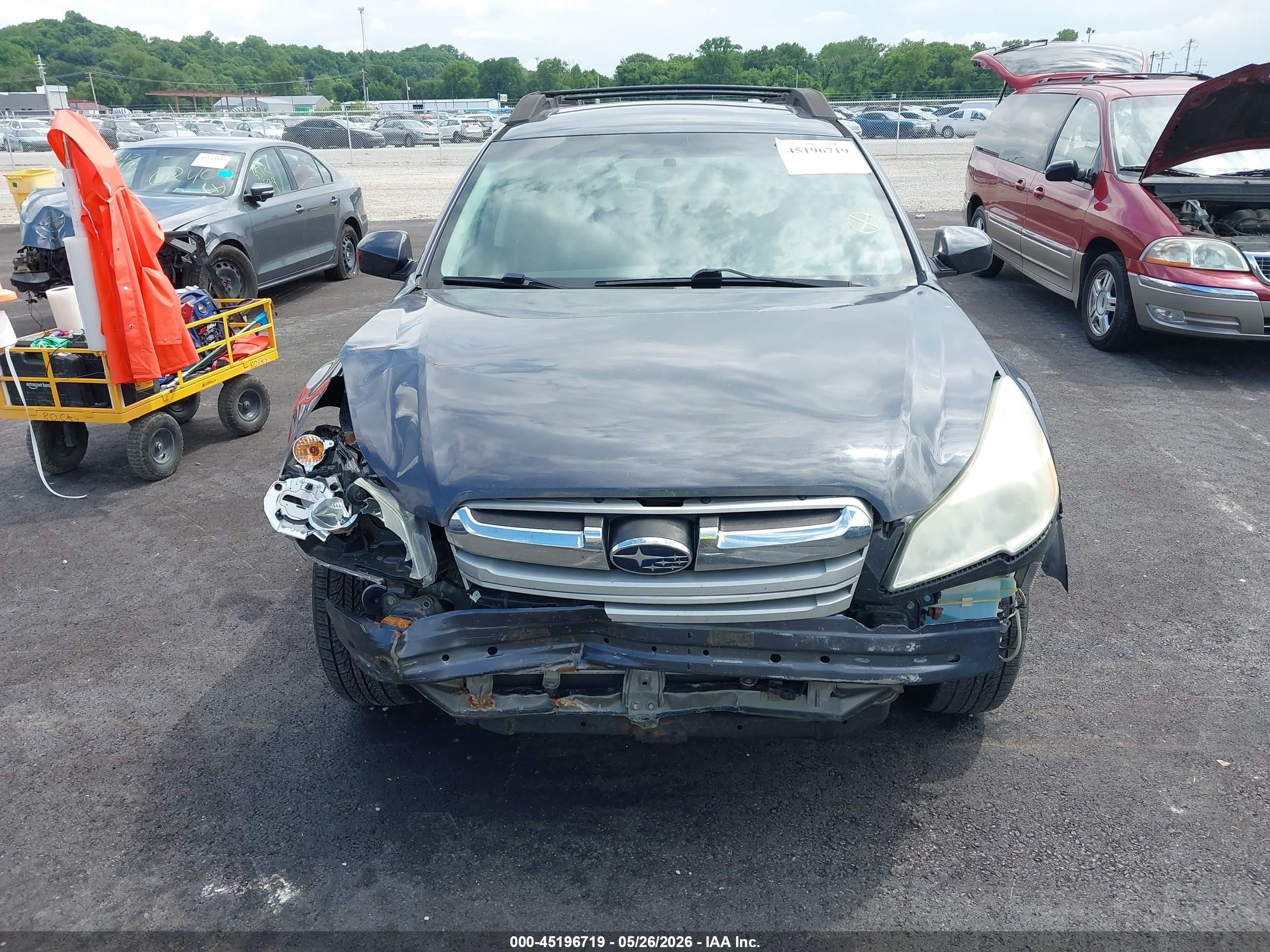 2013 Subaru Outback 2.5i Limited Navy vin: 4S4BRCKC5D3301581