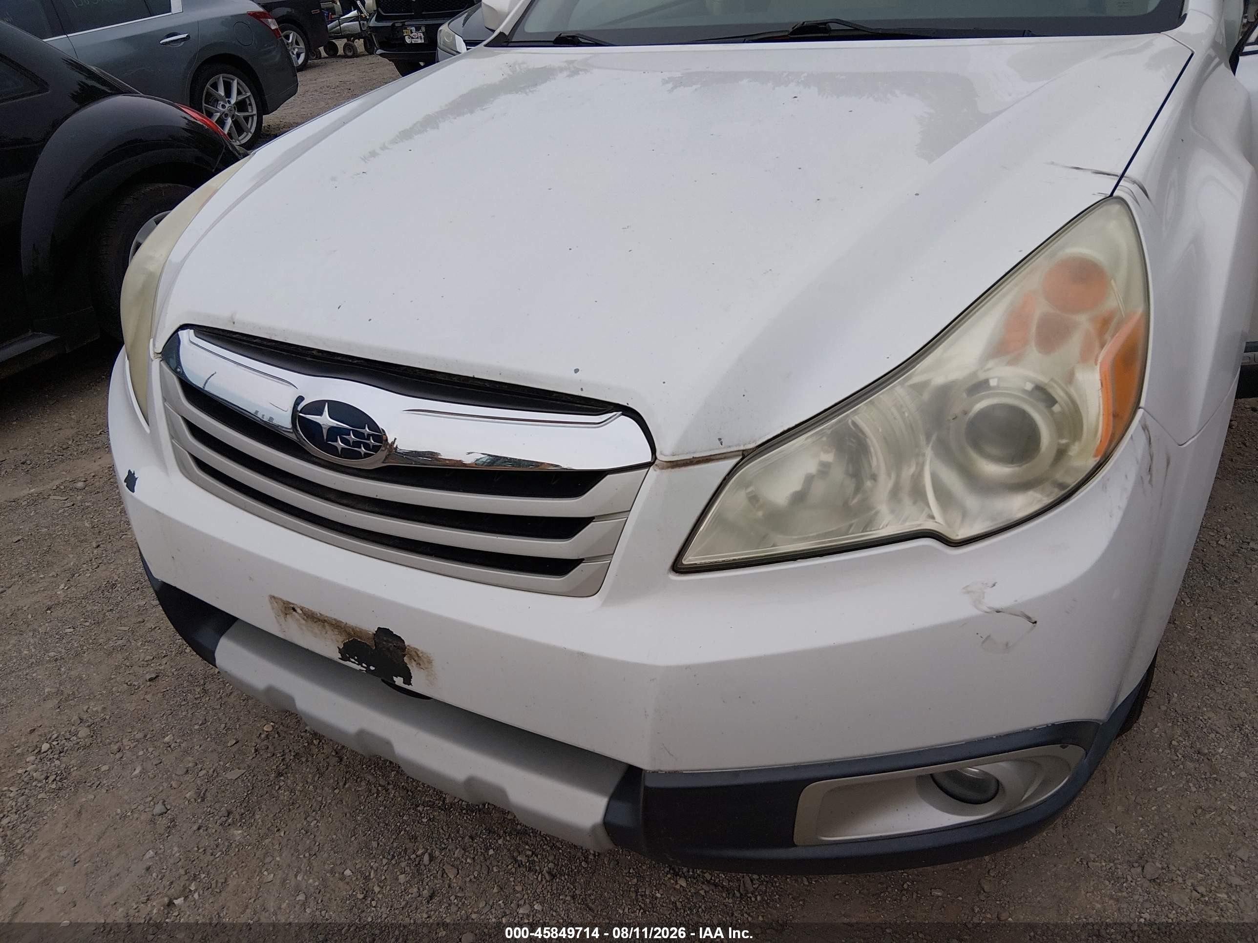 2010 Subaru Outback 2.5i Limited Белый vin: 4S4BRCKC6A3313346