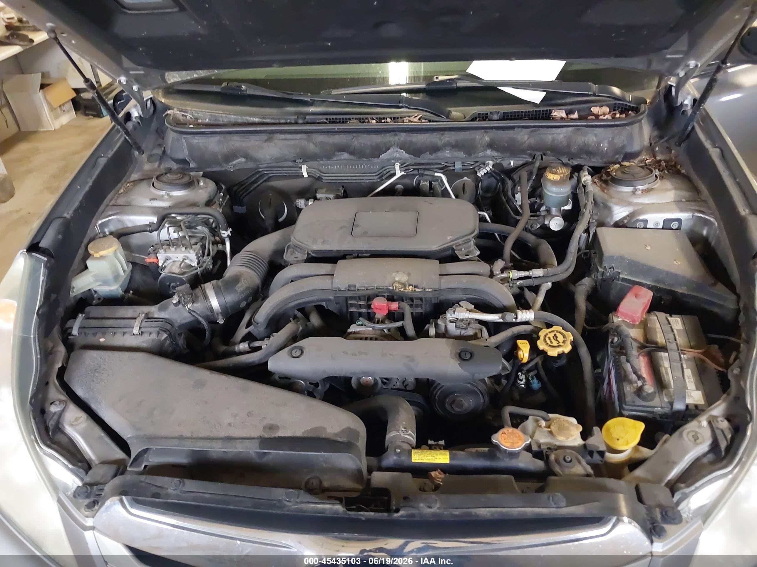 2010 Subaru Outback 2.5i Limited Gray vin: 4S4BRCKC6A3359744