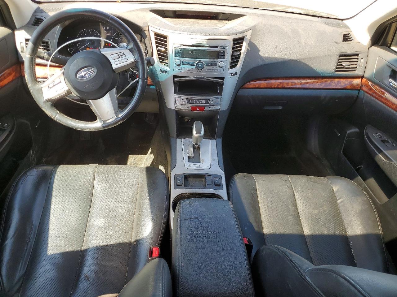 2011 Subaru Outback 2.5i Limited Silver vin: 4S4BRCKC6B3412993