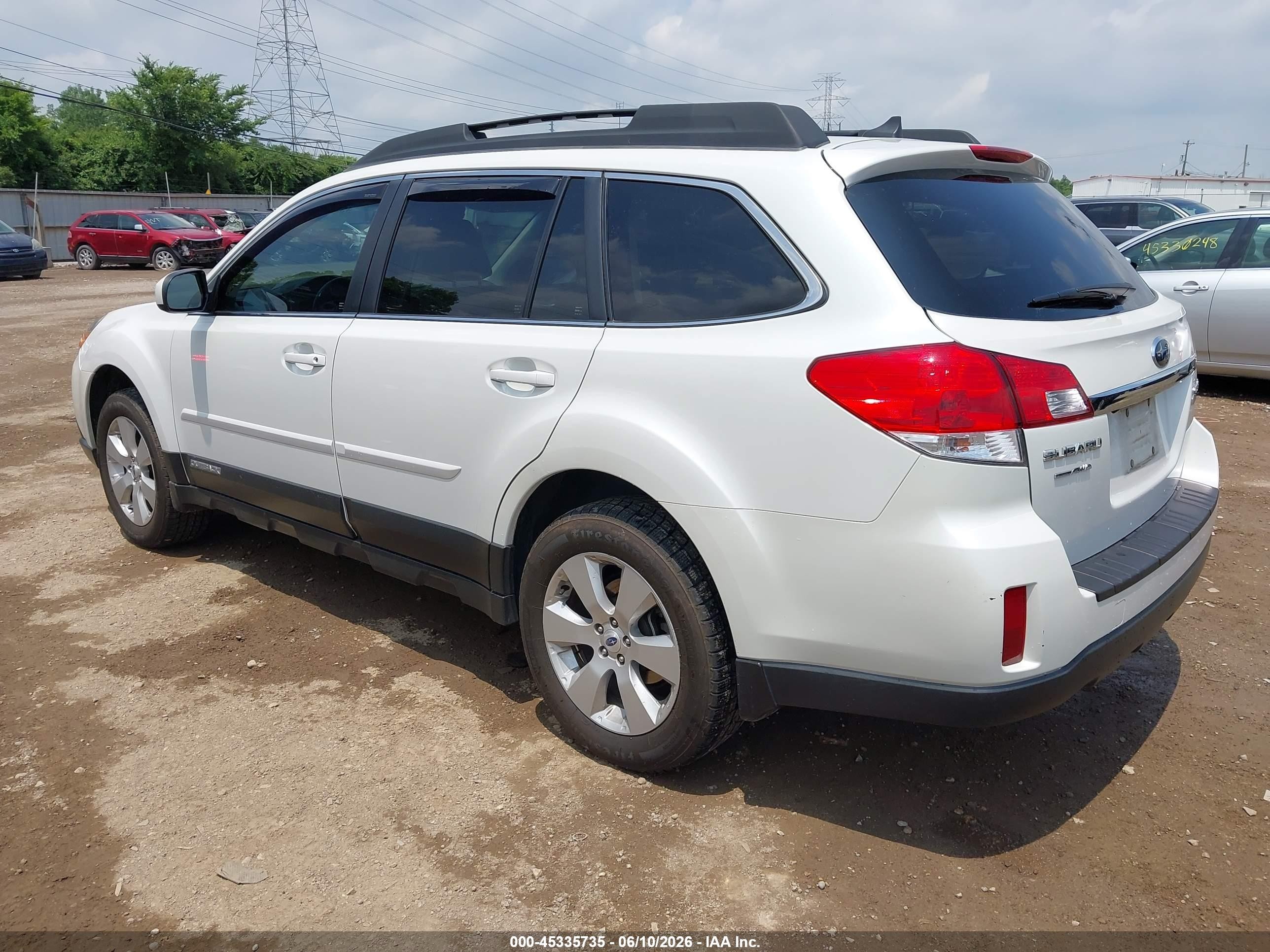 2011 Subaru Outback 2.5i Limited White vin: 4S4BRCKC6B3446786