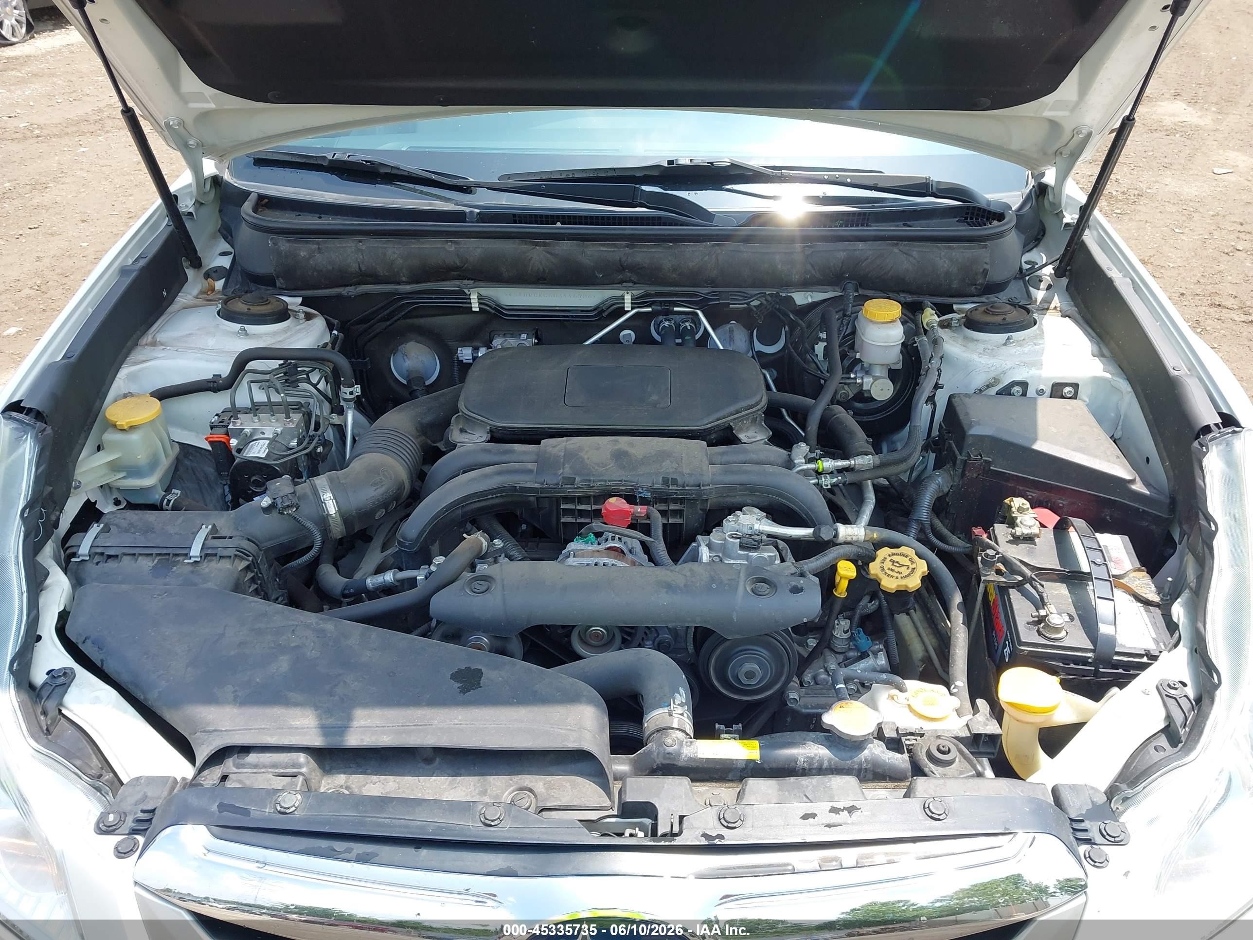 2011 Subaru Outback 2.5i Limited White vin: 4S4BRCKC6B3446786