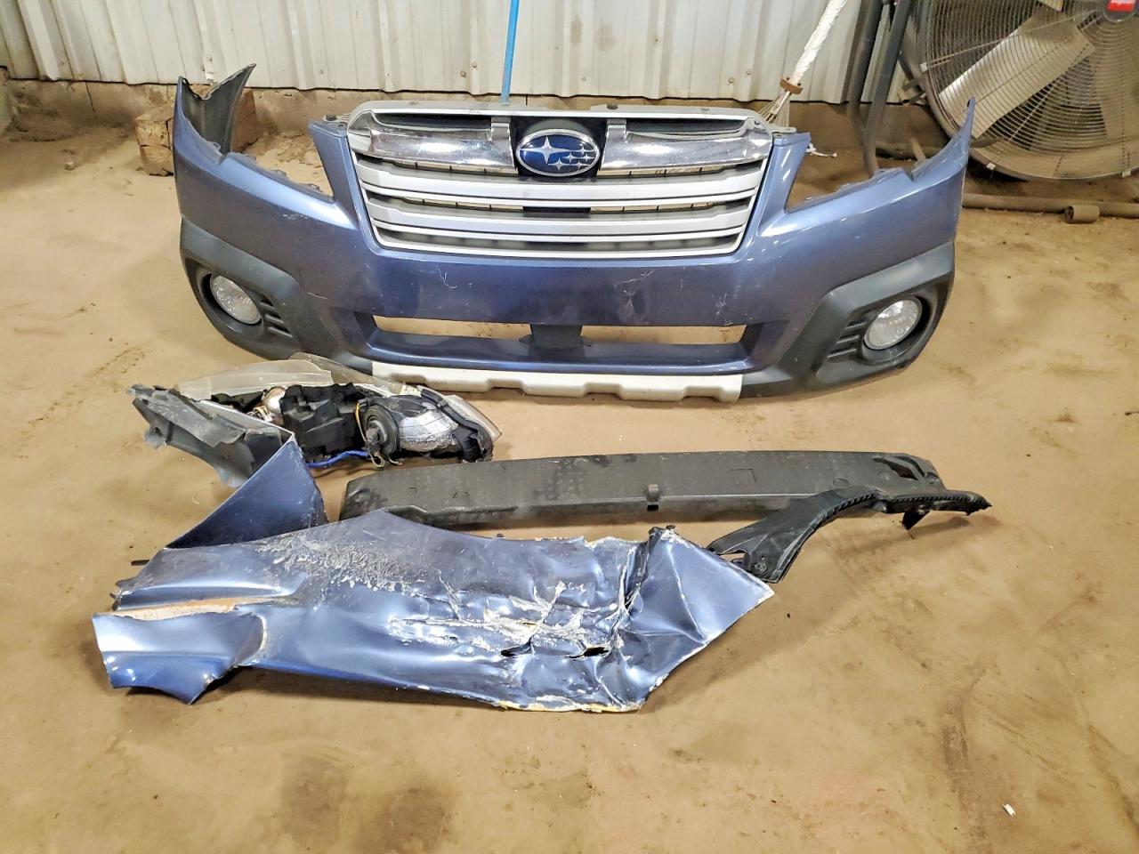 2013 Subaru Outback 2.5i Limited Синий vin: 4S4BRCKC6D3214739