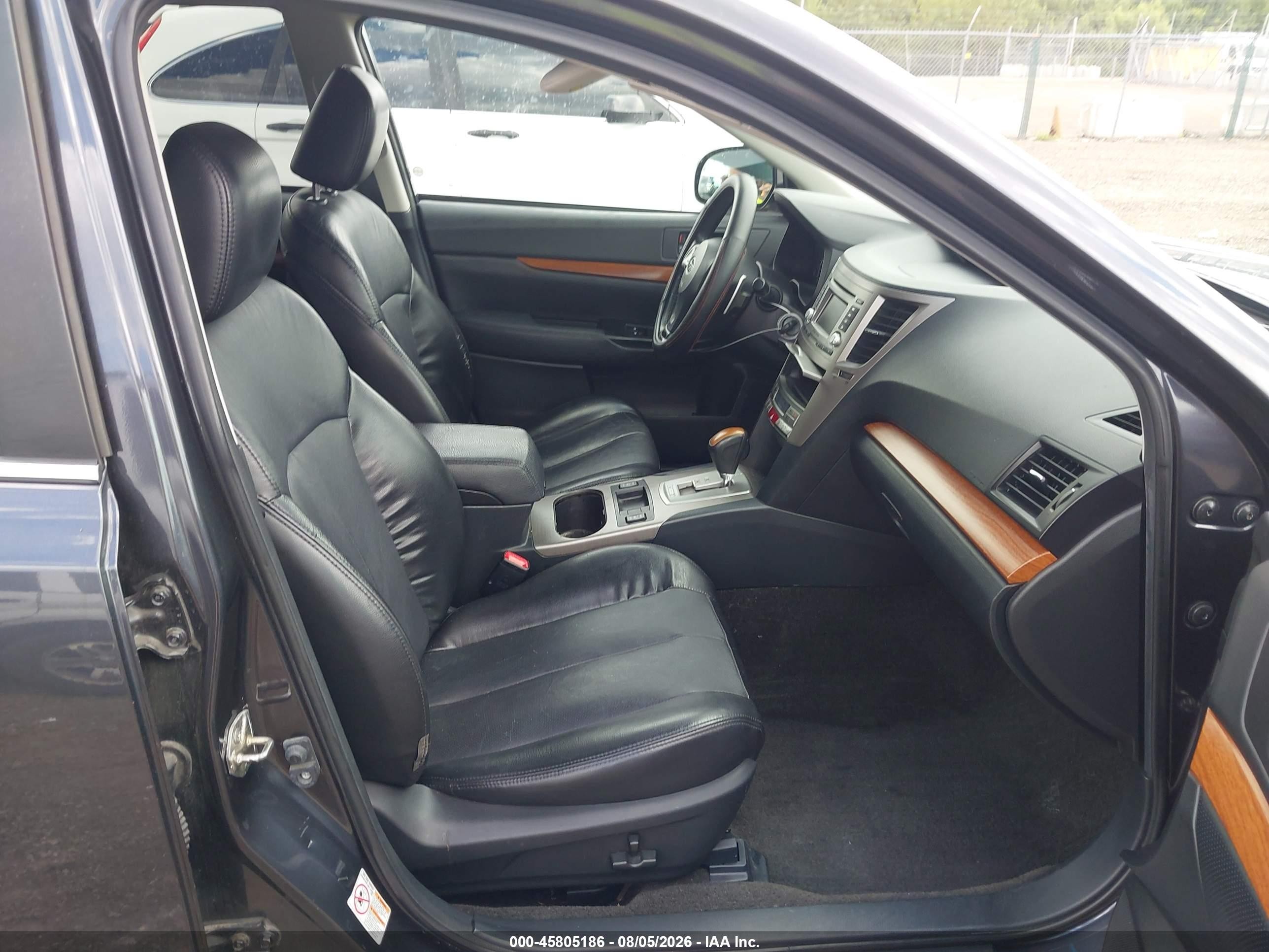 2013 Subaru Outback 2.5i Limited Gray vin: 4S4BRCKC6D3266047