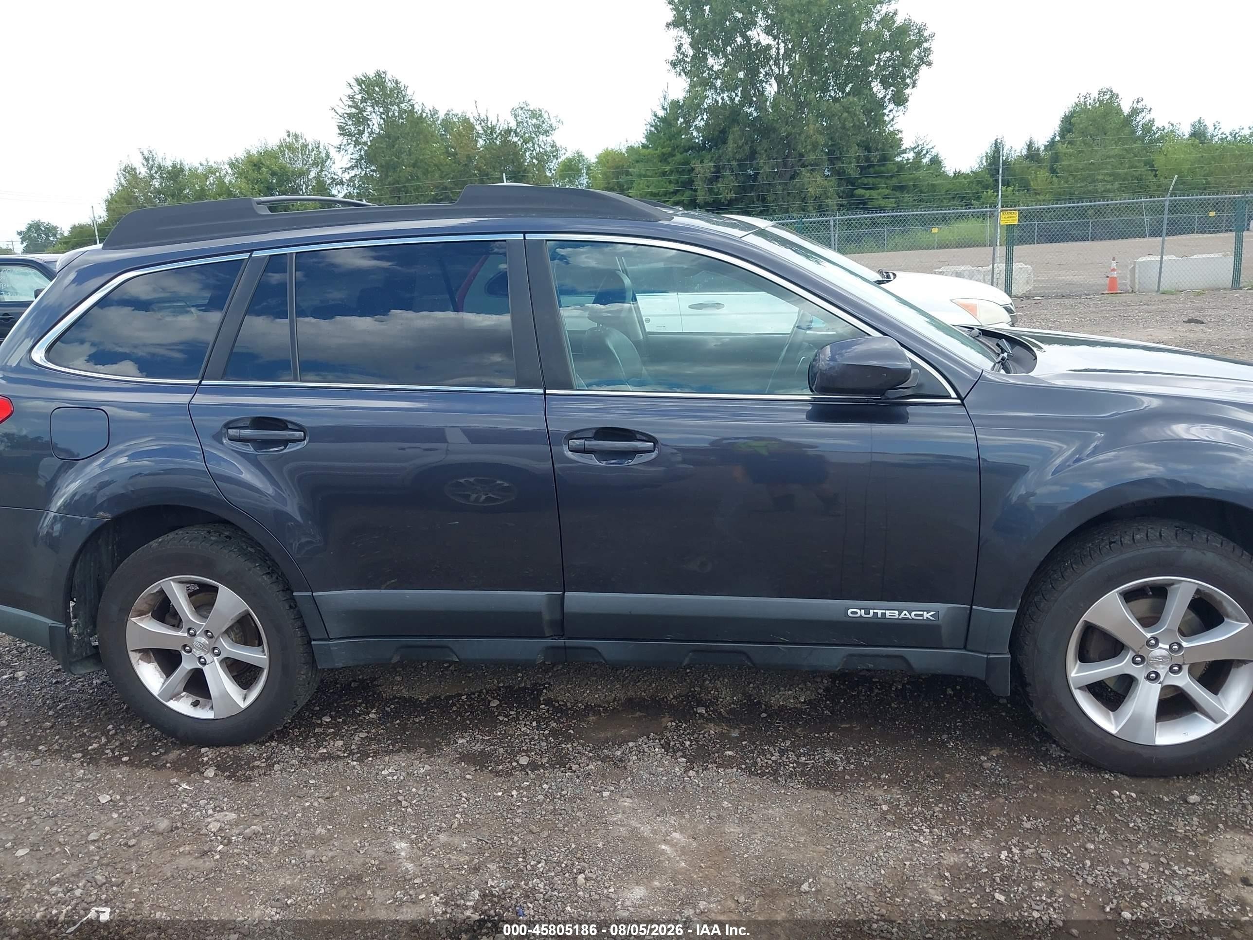 2013 Subaru Outback 2.5i Limited Gray vin: 4S4BRCKC6D3266047