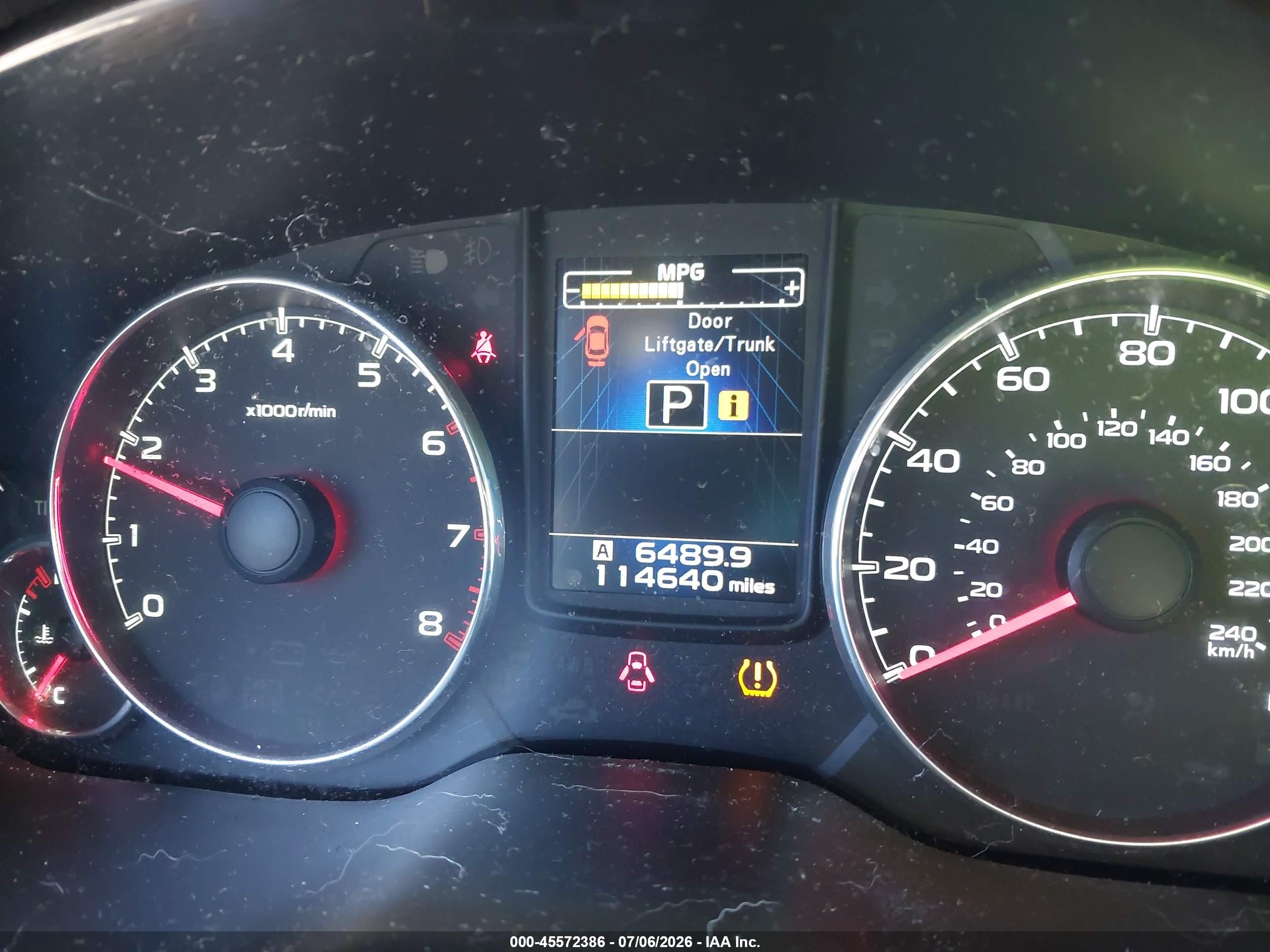 2013 Subaru Outback 2.5i Limited Серебряный vin: 4S4BRCKC6D3308832