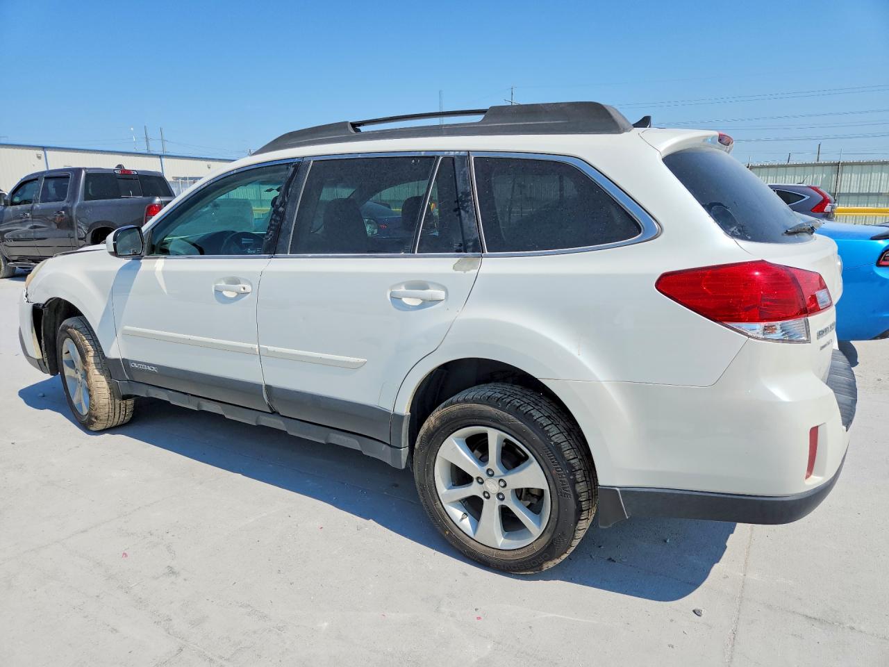 2013 Subaru Outback 2.5i Limited White vin: 4S4BRCKC6D3314002