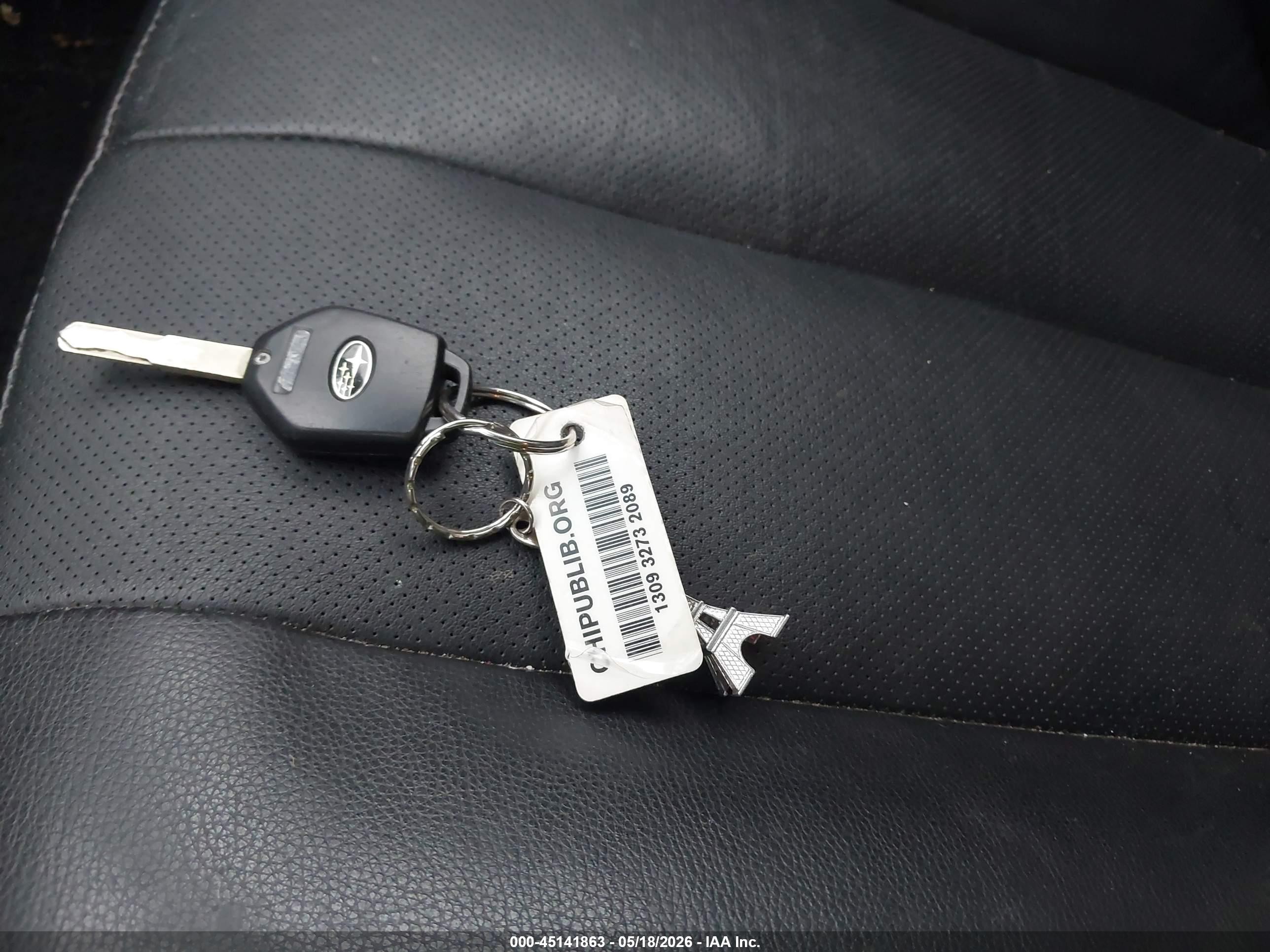 2011 Subaru Outback 2.5i Limited Gray vin: 4S4BRCKC7B3352206