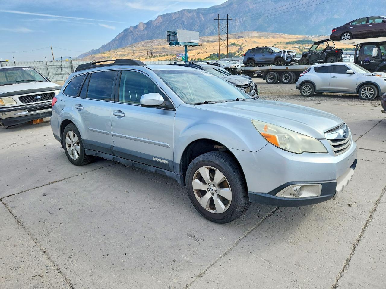 2012 Subaru Outback 2.5i Limited Silver vin: 4S4BRCKC7C3258411