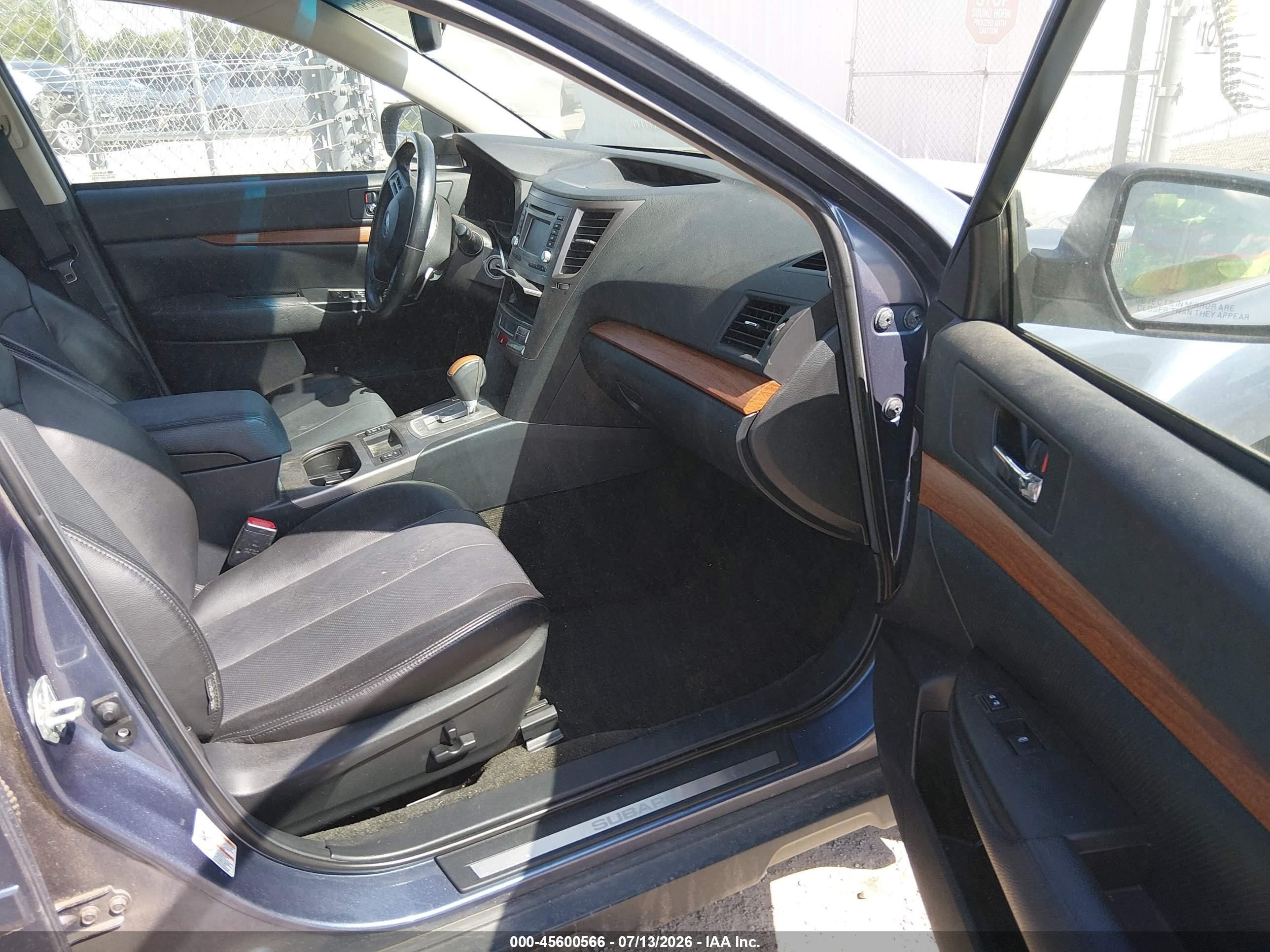 2013 Subaru Outback 2.5i Limited Blue vin: 4S4BRCKC7D3212319
