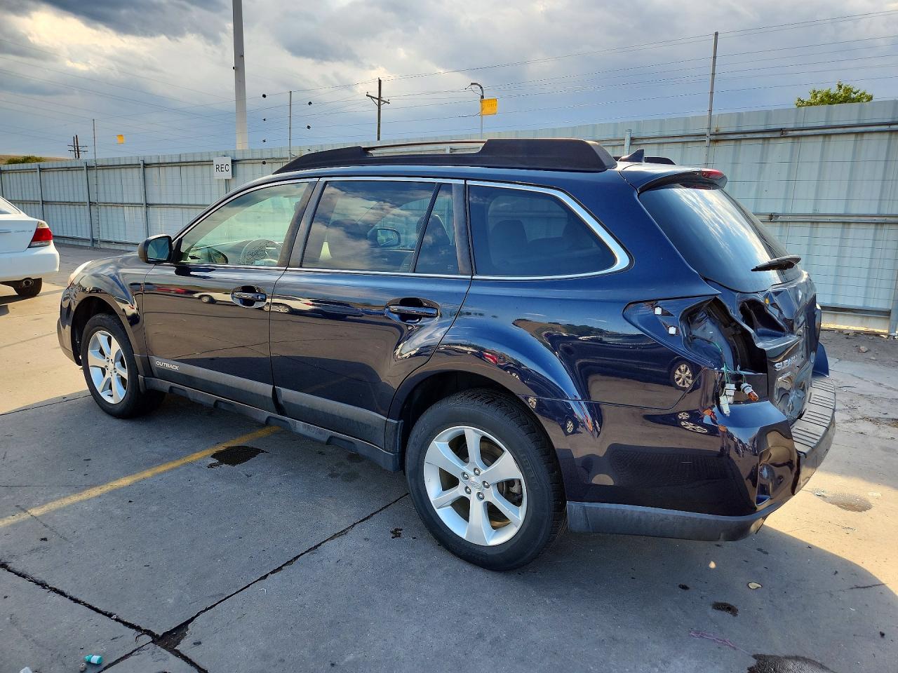 2013 Subaru Outback 2.5i Limited Blue vin: 4S4BRCKC7D3271726