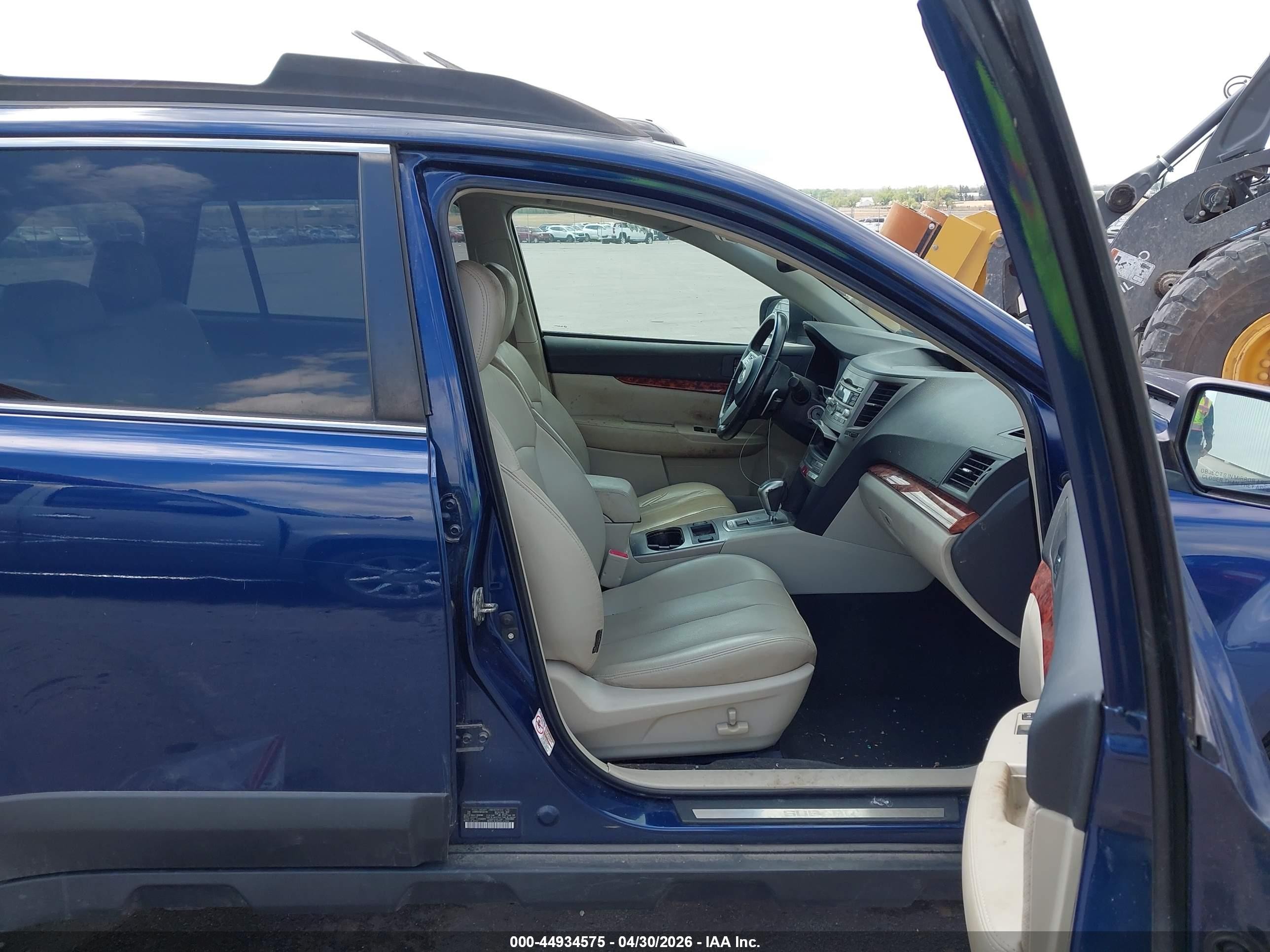 2011 Subaru Outback 2.5i Limited Blue vin: 4S4BRCKC8B3362193