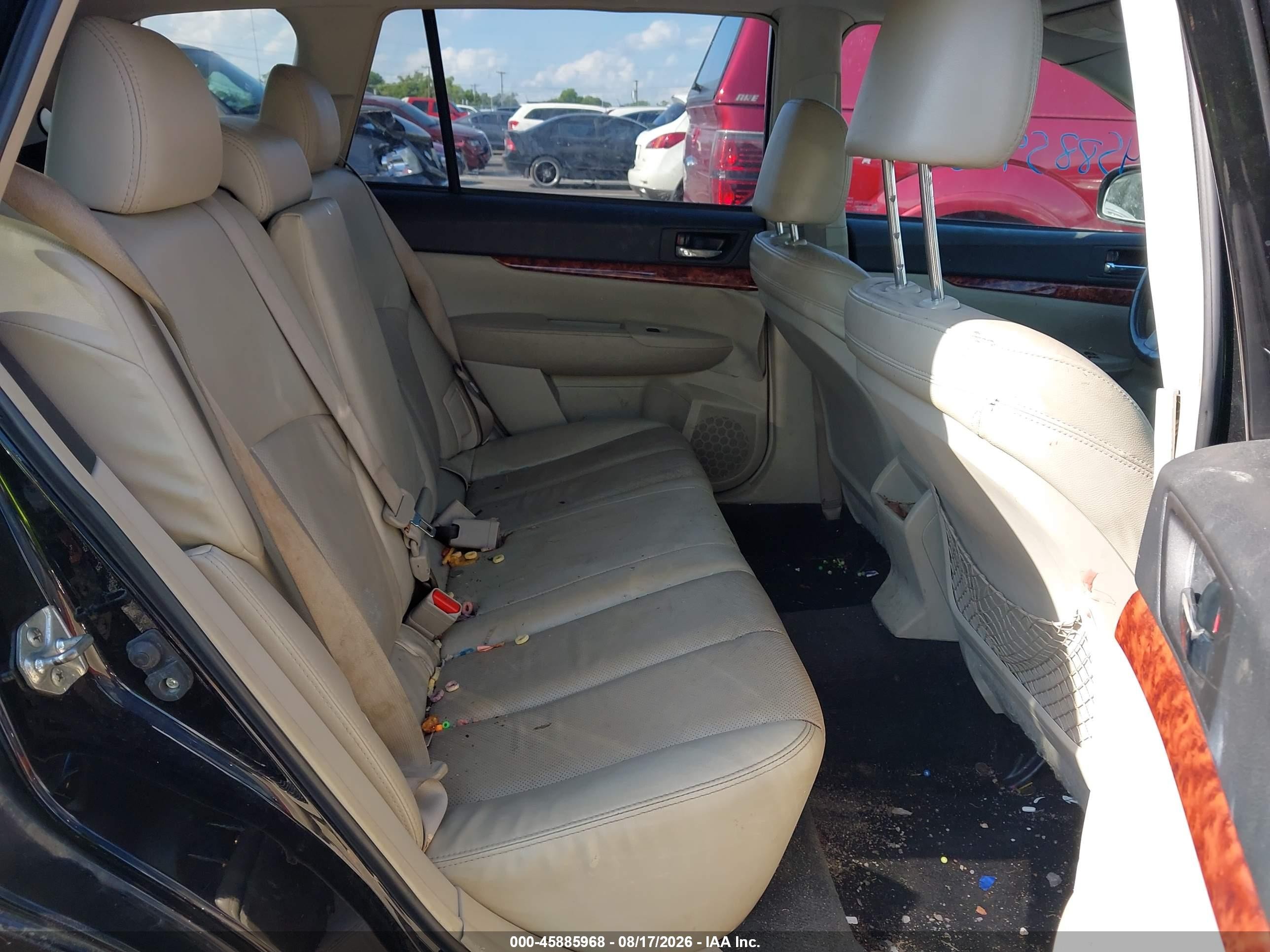 2011 Subaru Outback 2.5i Limited Черный vin: 4S4BRCKC8B3362517
