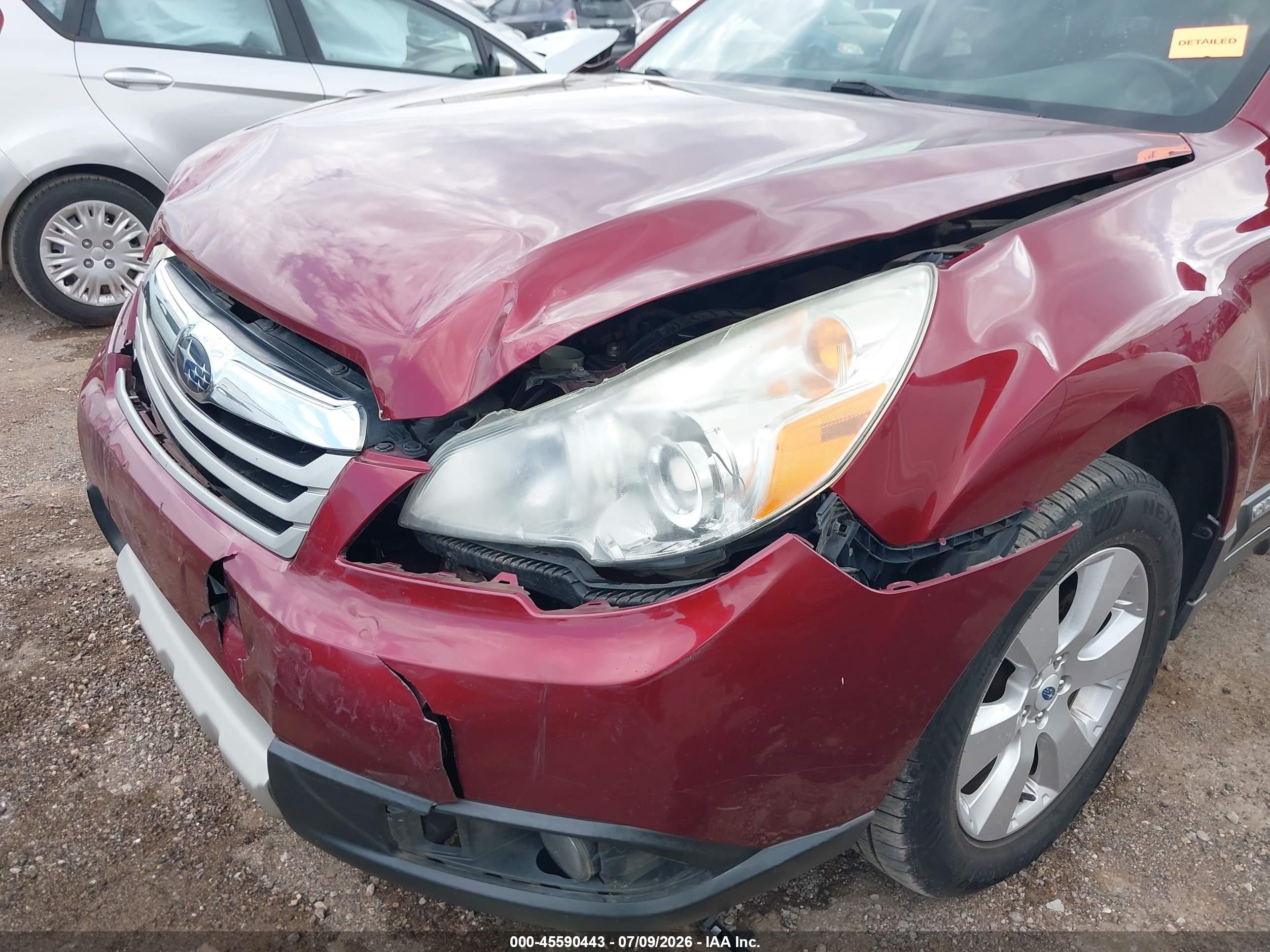 2012 Subaru Outback 2.5i Limited Red vin: 4S4BRCKC8C3233663