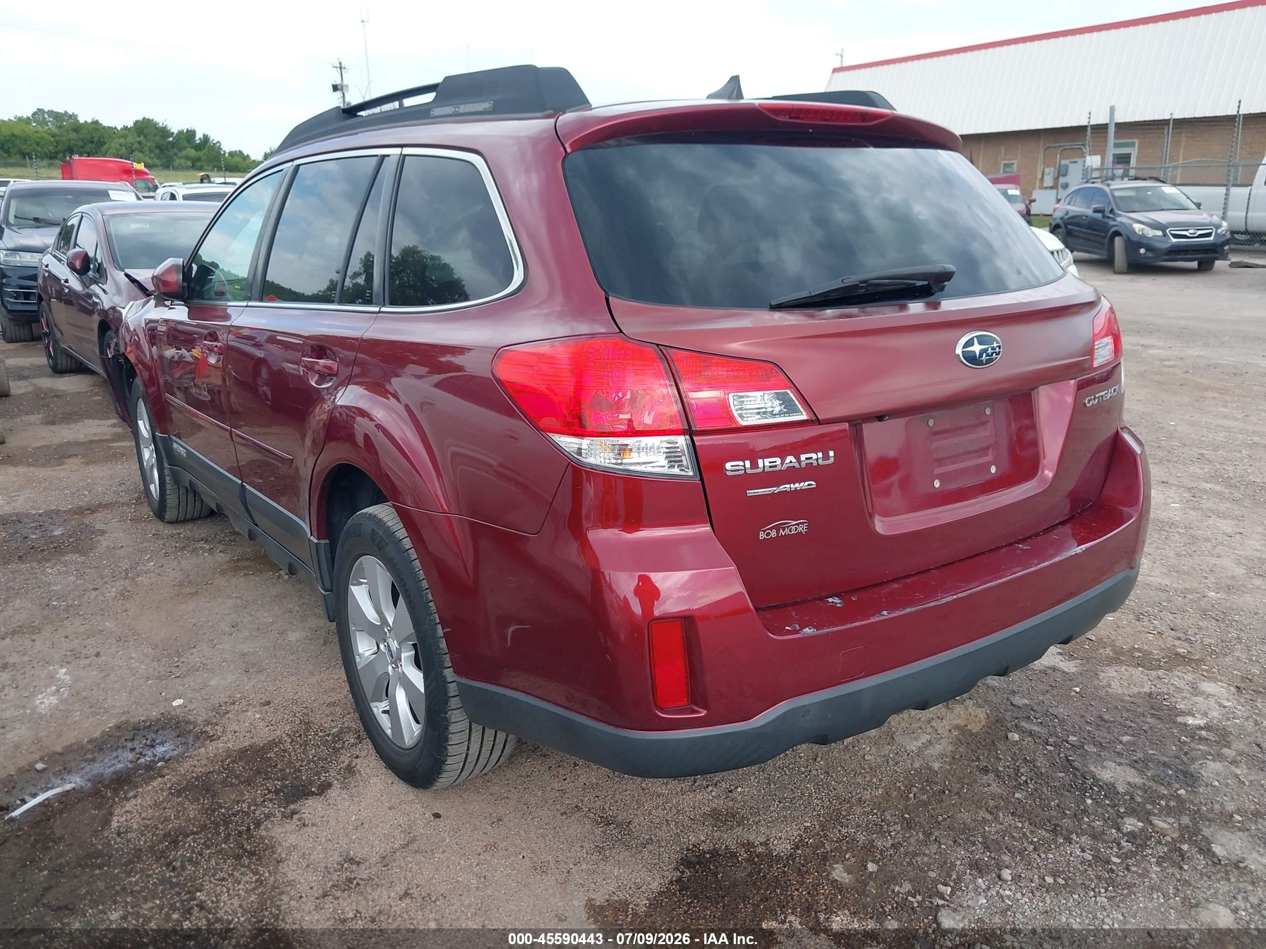 2012 Subaru Outback 2.5i Limited Red vin: 4S4BRCKC8C3233663