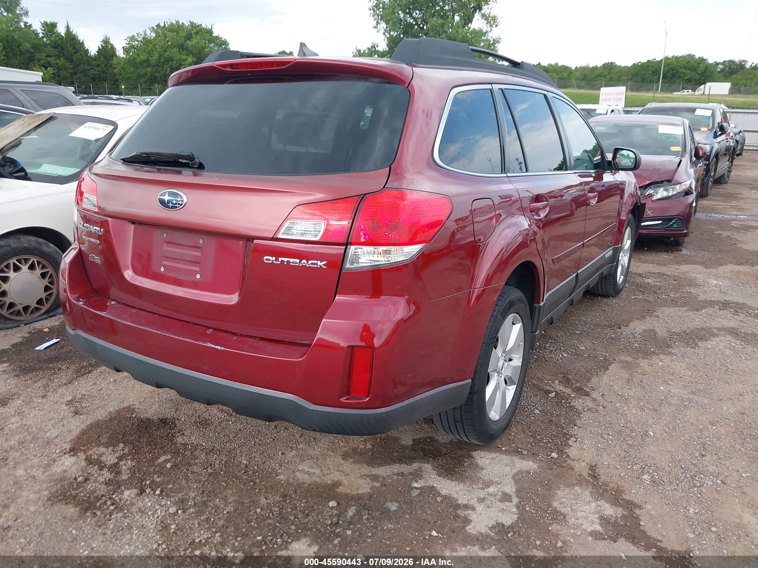 2012 Subaru Outback 2.5i Limited Red vin: 4S4BRCKC8C3233663