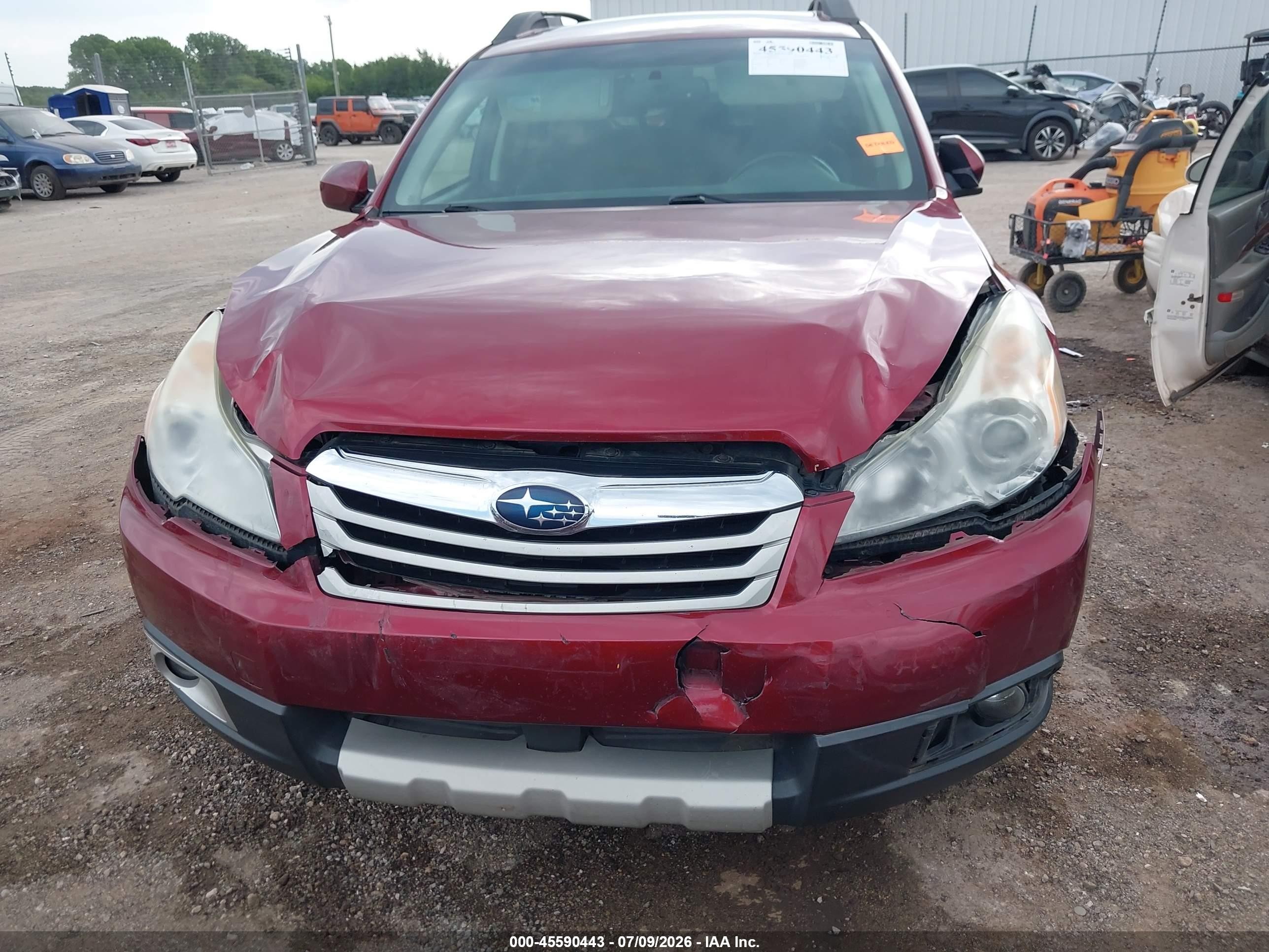 2012 Subaru Outback 2.5i Limited Red vin: 4S4BRCKC8C3233663