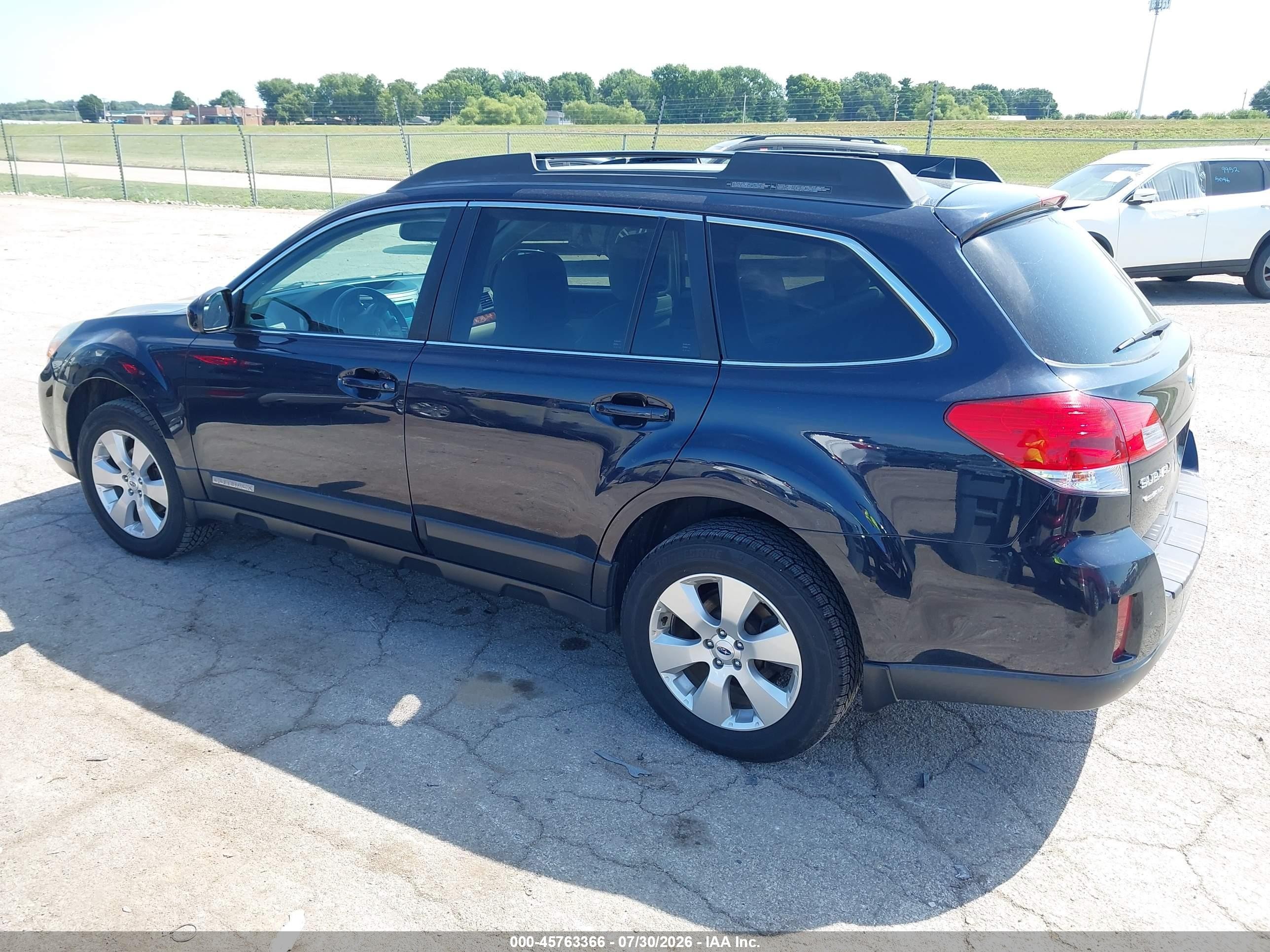 2012 Subaru Outback 2.5i Limited Черный vin: 4S4BRCKC8C3243786
