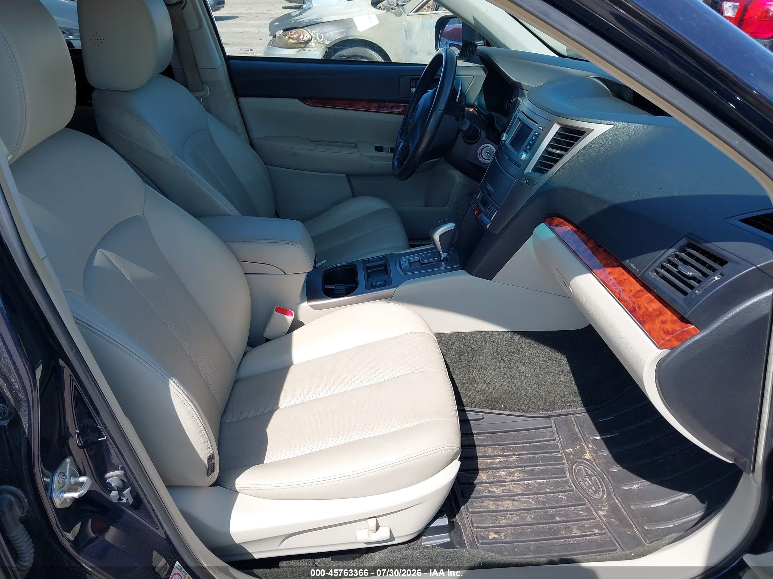 2012 Subaru Outback 2.5i Limited Черный vin: 4S4BRCKC8C3243786