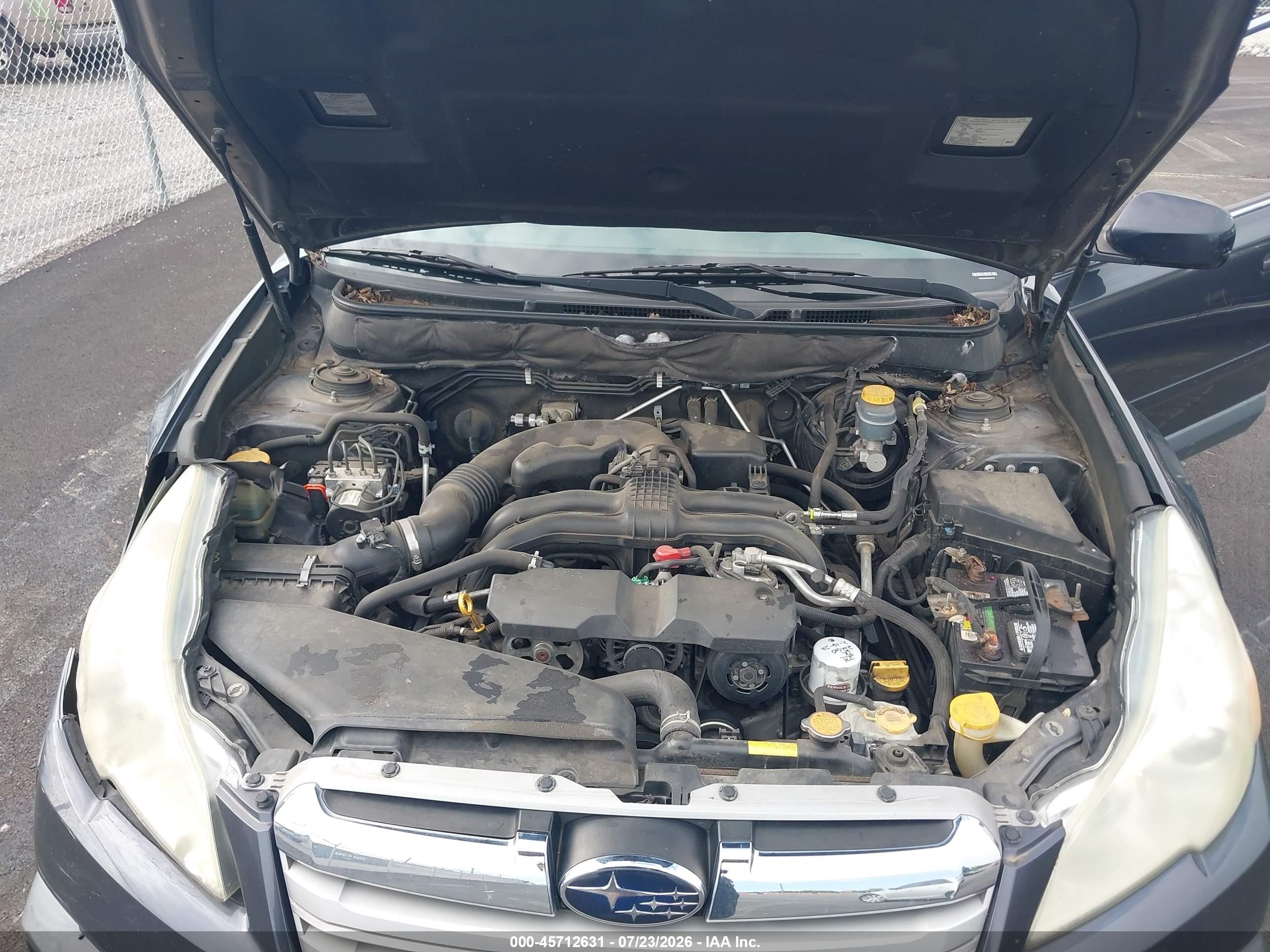 2013 Subaru Outback 2.5i Limited Gray vin: 4S4BRCKC8D3223796