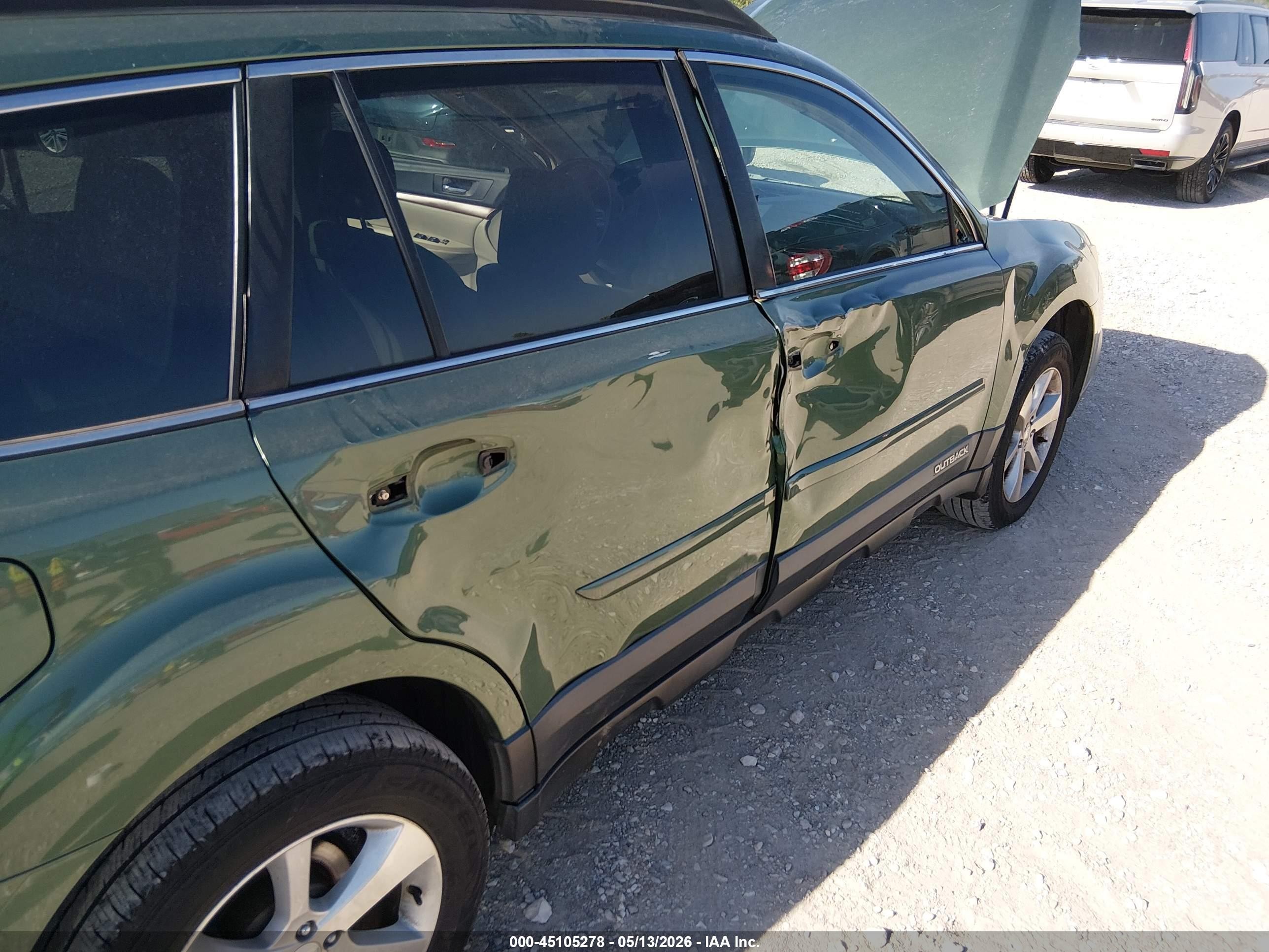 2013 Subaru Outback 2.5i Limited Green vin: 4S4BRCKC8D3315846