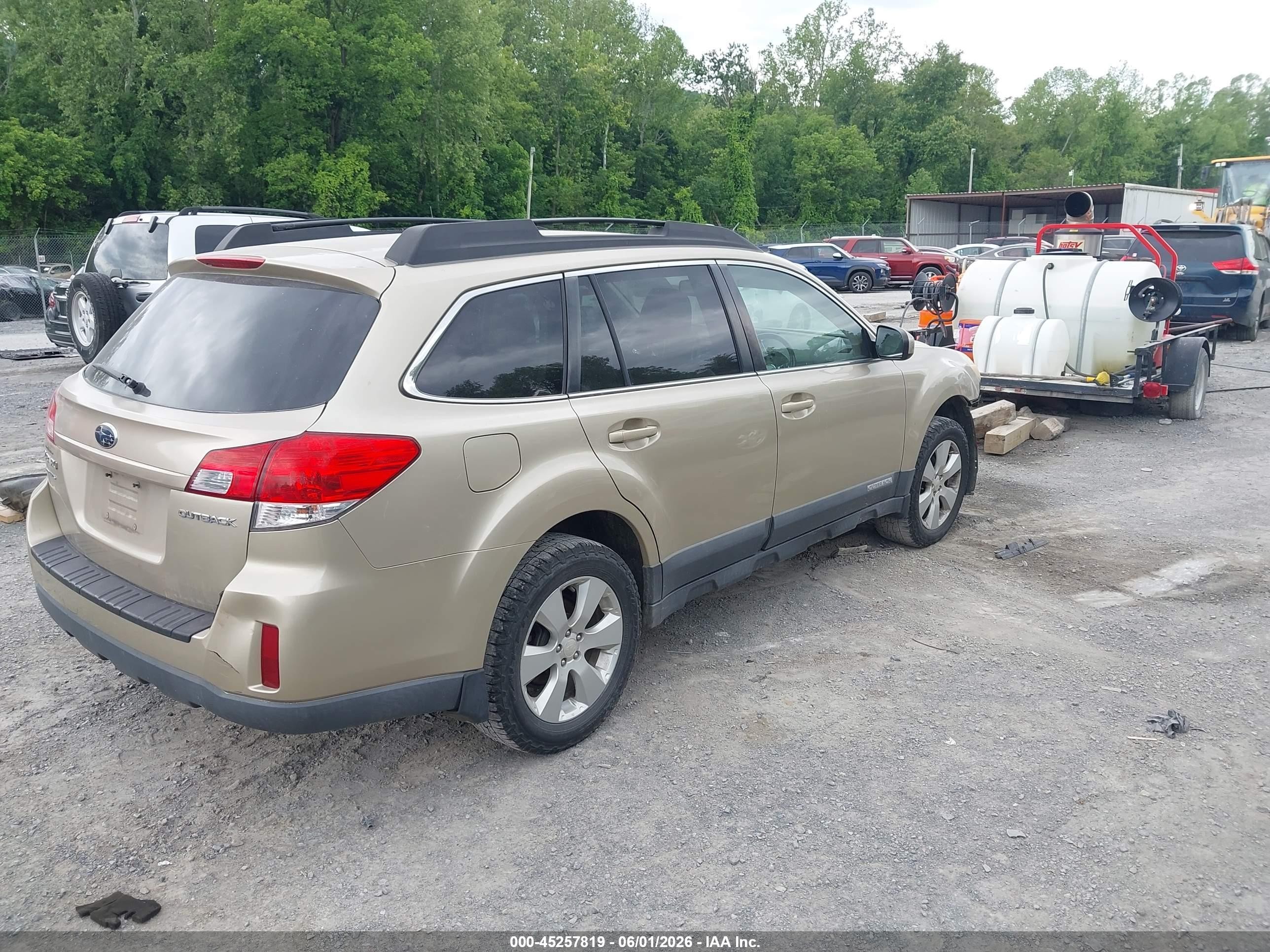 2010 Subaru Outback 2.5i Limited Champagne vin: 4S4BRCKC9A3357616