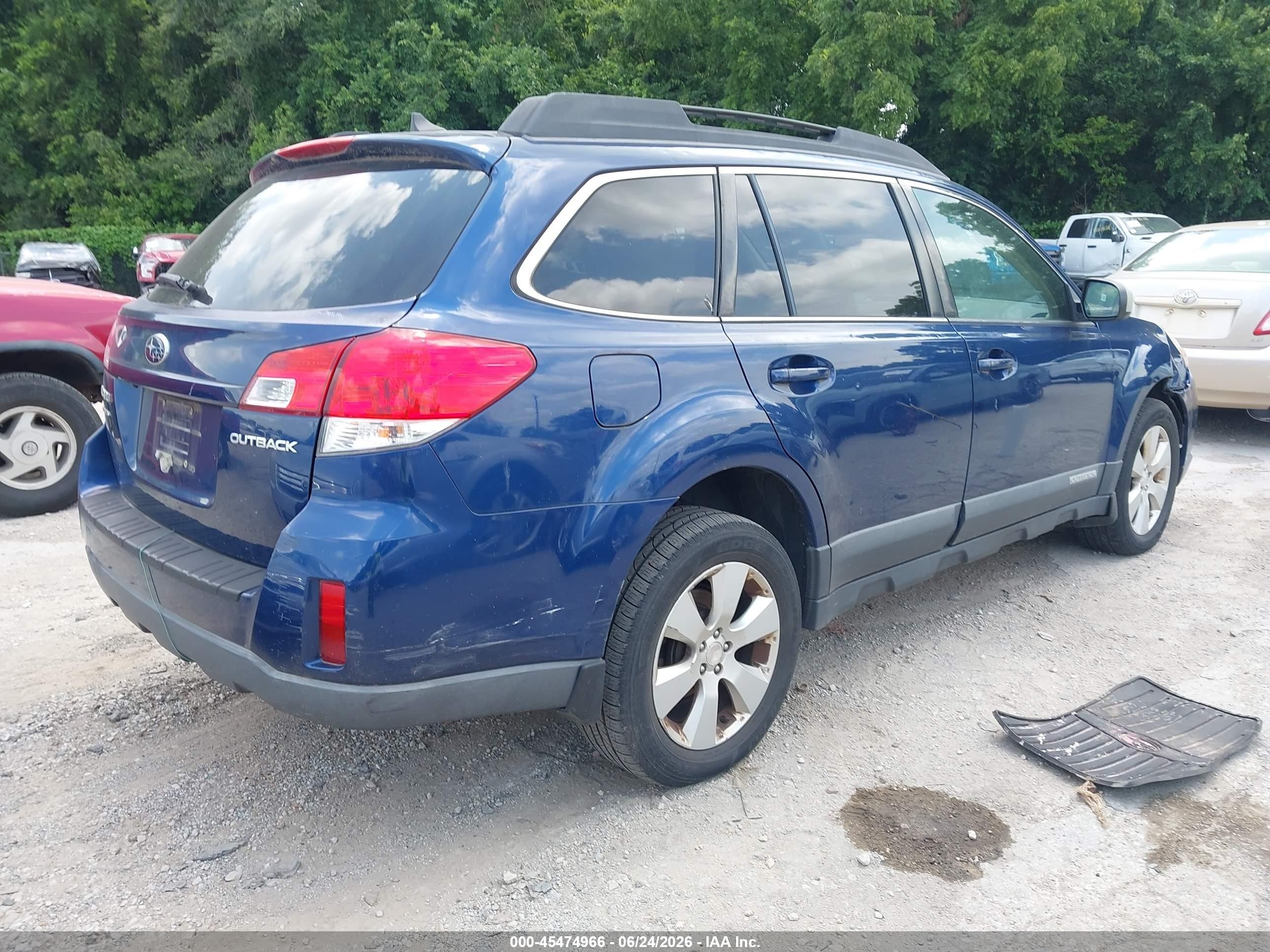 2011 Subaru Outback 2.5i Limited Синий vin: 4S4BRCKC9B3323533