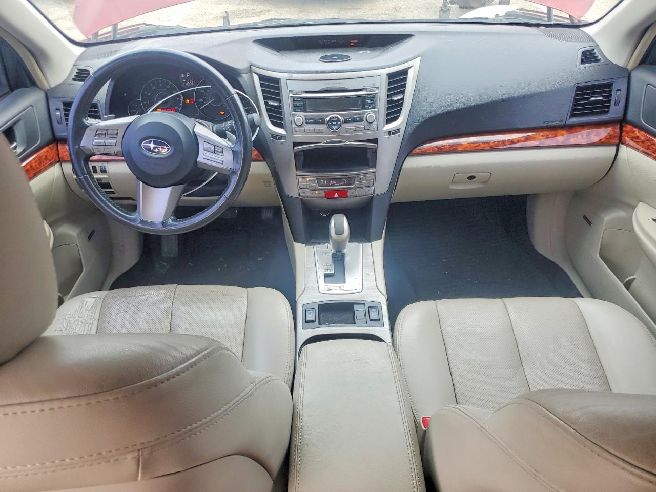 2011 Subaru Outback 2.5i Limited Red vin: 4S4BRCKC9B3388642