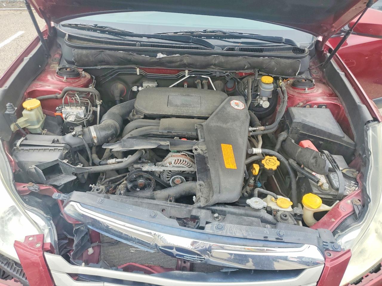 2011 Subaru Outback 2.5i Limited Red vin: 4S4BRCKC9B3388642