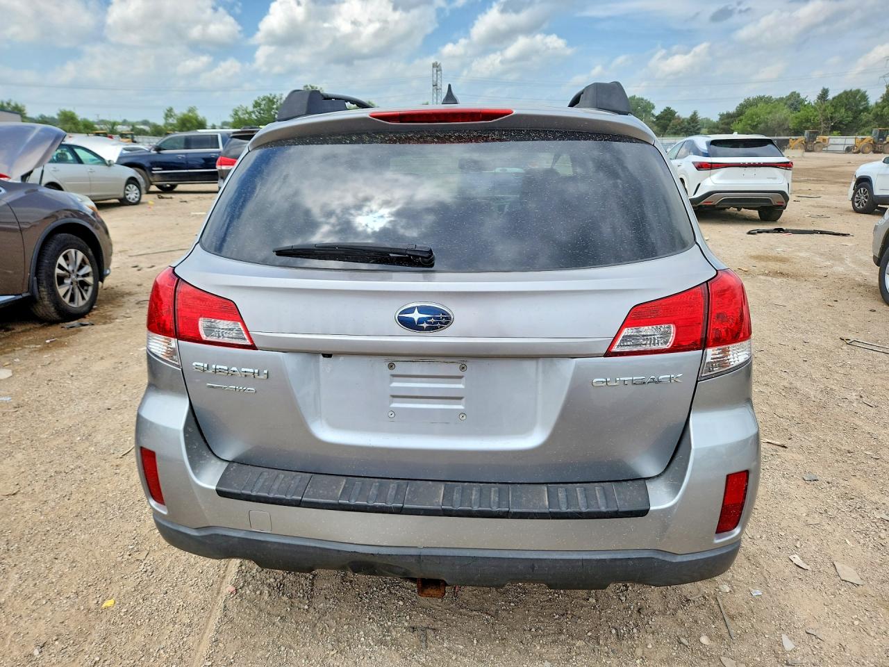 2011 Subaru Outback 2.5i Limited Silver vin: 4S4BRCKC9B3439802