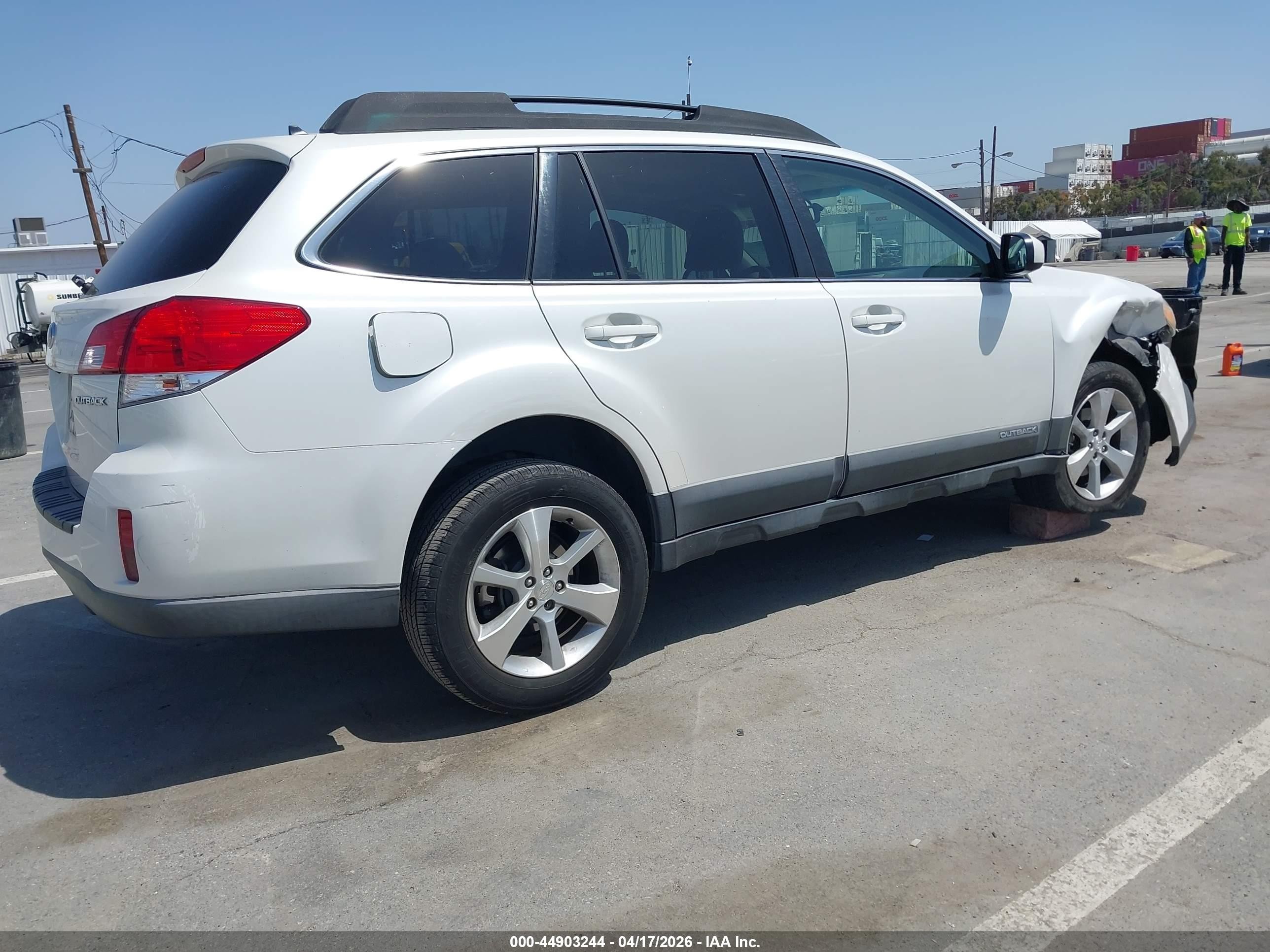 2013 Subaru Outback 2.5i Limited Белый vin: 4S4BRCKC9D3276023