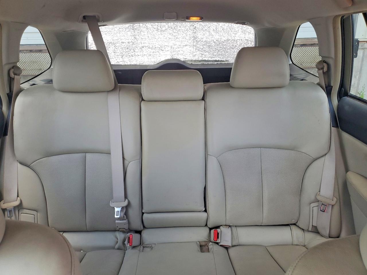 2010 Subaru Outback 2.5i Limited Blue vin: 4S4BRCKCXA3311292