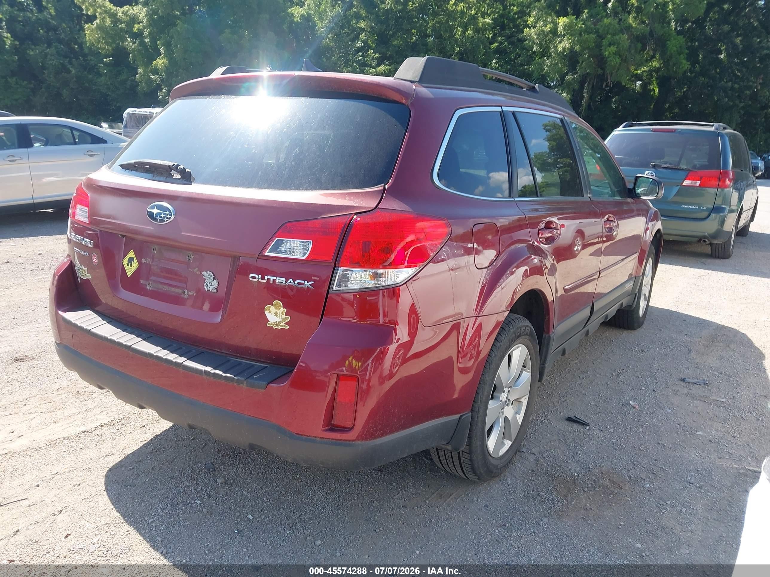 2012 Subaru Outback 2.5i Limited Maroon vin: 4S4BRCKCXC3268074