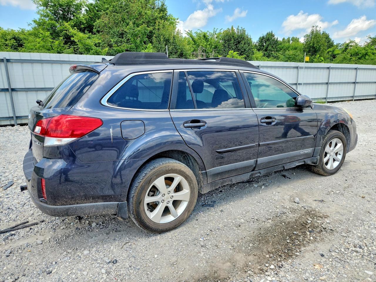 2013 Subaru Outback 2.5i Limited Gray vin: 4S4BRCKCXD3213366