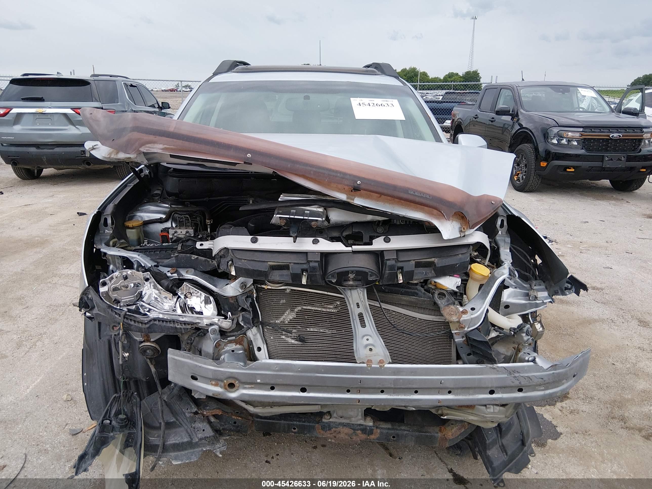 2013 Subaru Outback 2.5i Limited Серебряный vin: 4S4BRCKCXD3221080