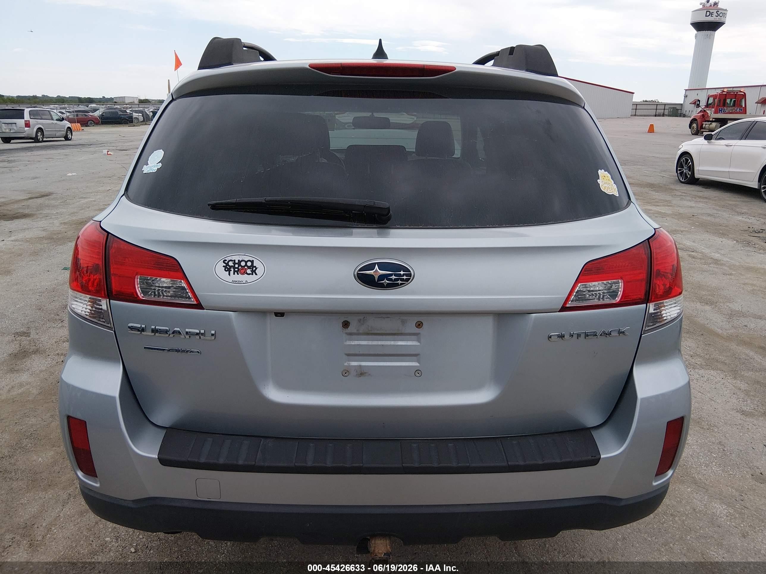 2013 Subaru Outback 2.5i Limited Серебряный vin: 4S4BRCKCXD3221080