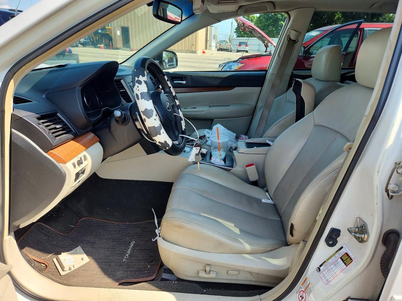 2013 Subaru Outback 2.5i Limited White vin: 4S4BRCKCXD3236985